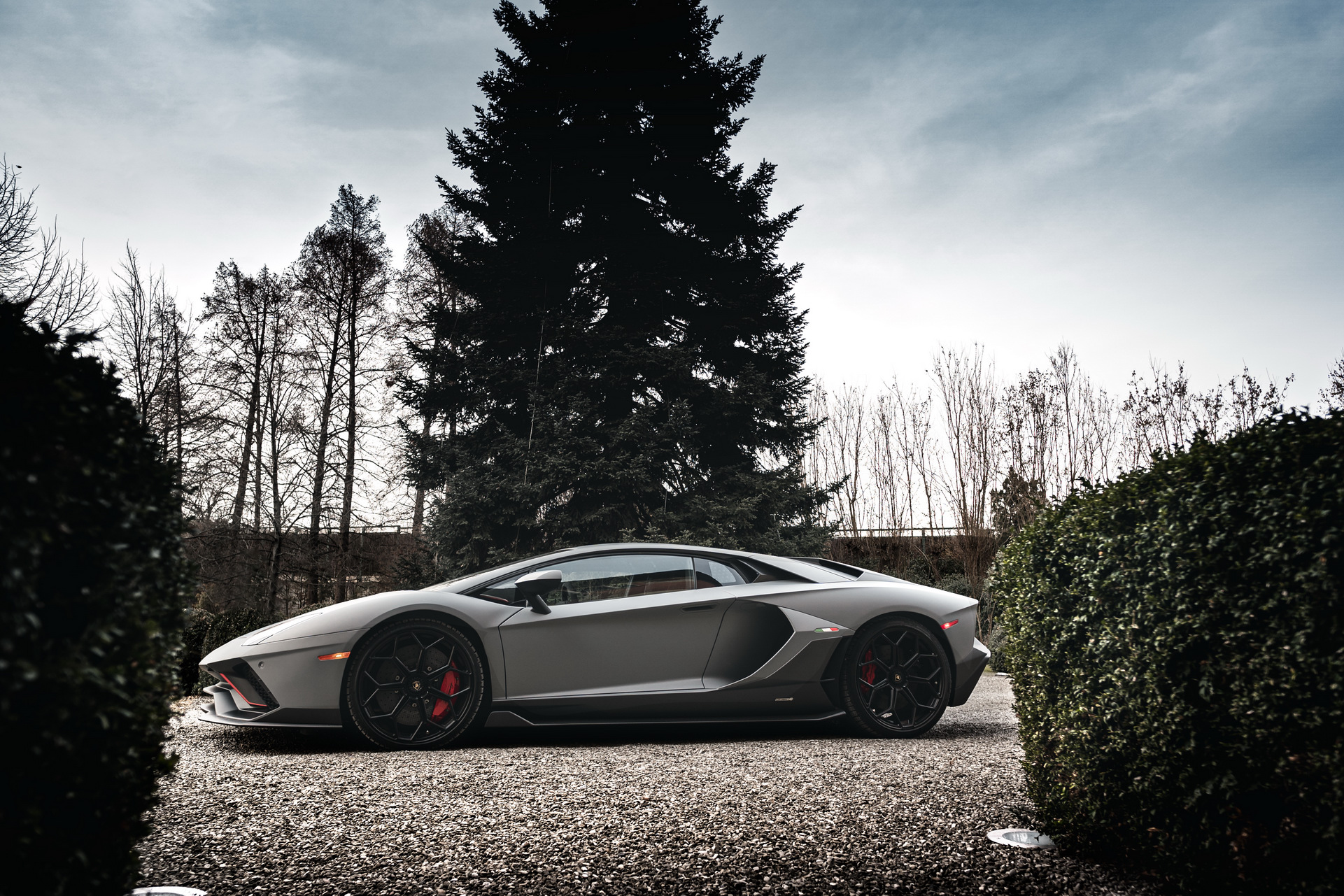 Lamborghini’s Last Unassisted V12, The Aventador Ultimae Is Set Free With Photos In The Wild
