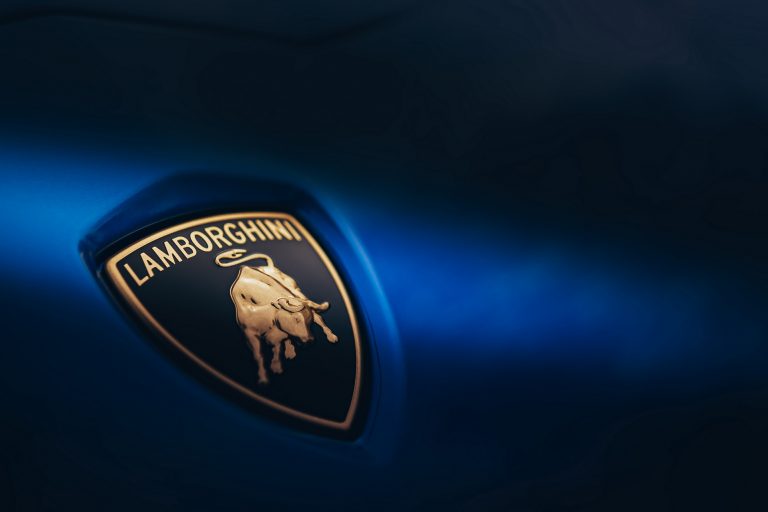 Lamborghini’s Last Unassisted V12, The Aventador Ultimae Is Set Free ...