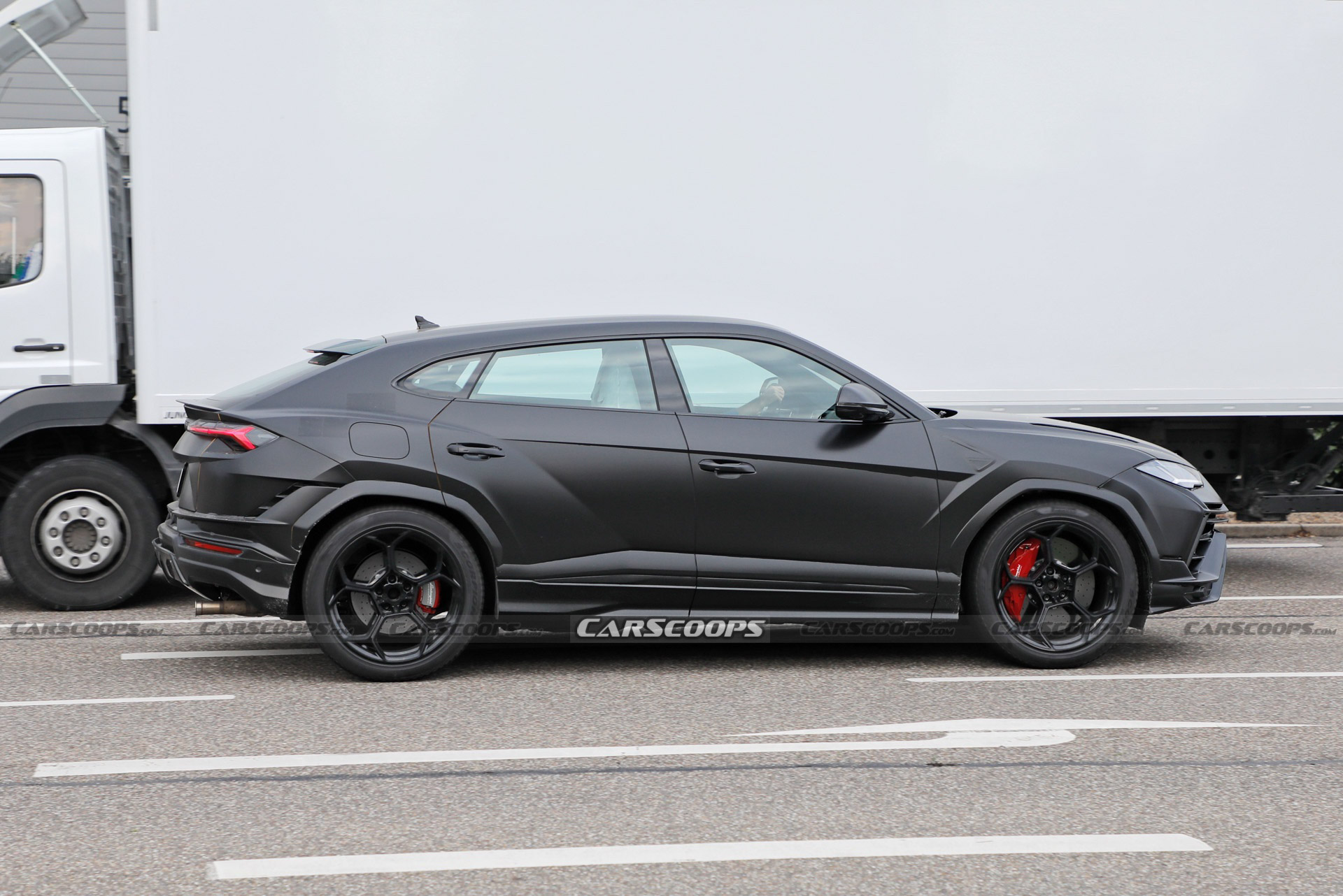 Hotter Lamborghini Urus Wants To Crash Ferrari Purosangue’s Party