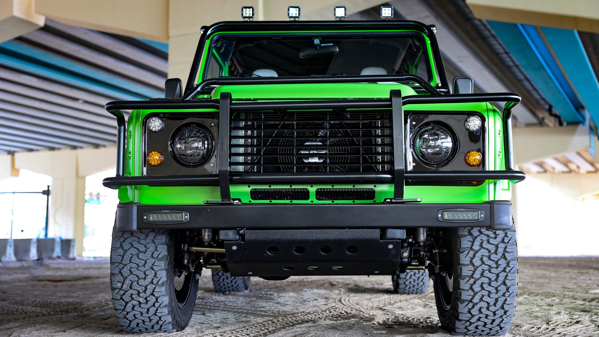 LT1-Powered Land Rover Defender In Lamborghini Verde Mantis Is Certainly A Unique Restomod