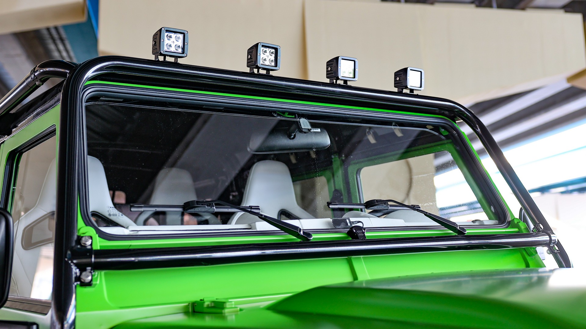 LT1-Powered Land Rover Defender In Lamborghini Verde Mantis Is Certainly A Unique Restomod