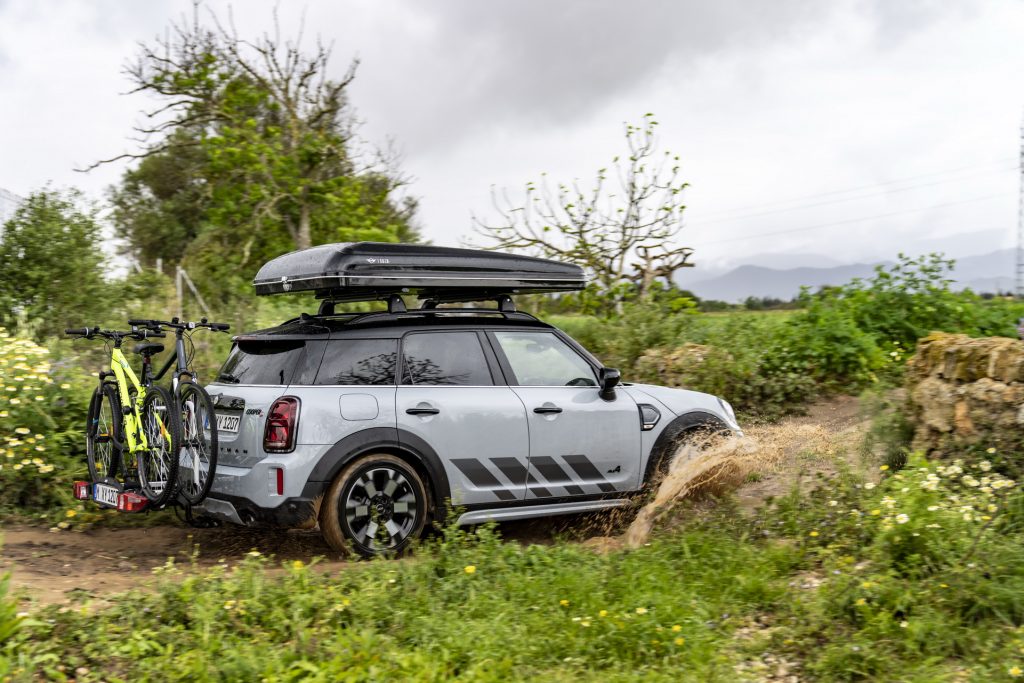 MINI Launches New Accessories For The Cooper S Countryman ALL4 Carscoops MINI Launches New Accessories For The Cooper S Countryman ALL4 Carscoops