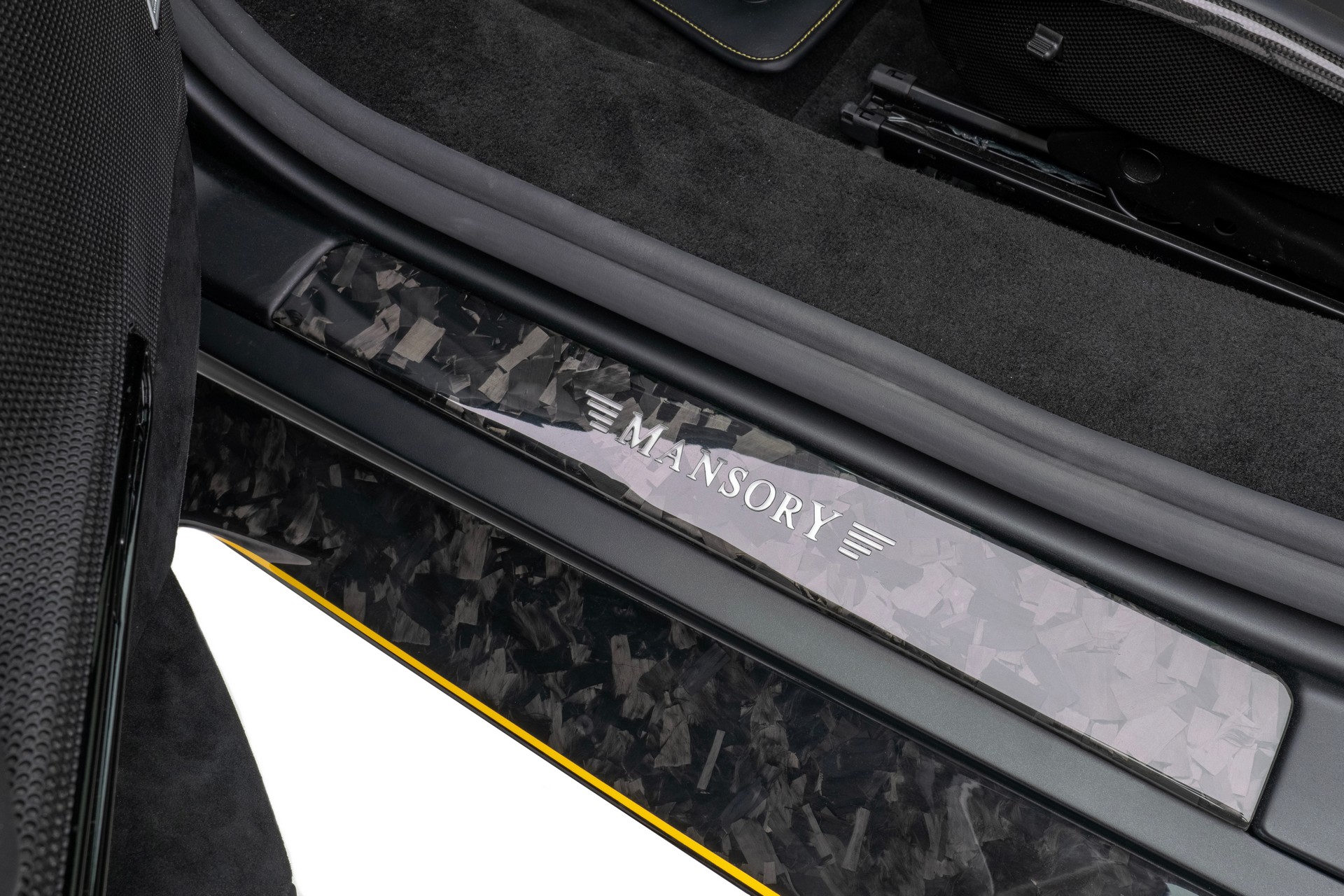 Mansory’s Ferrari SF90 Stradale Has 1,100 HP And ‘XX’ Inspired Looks