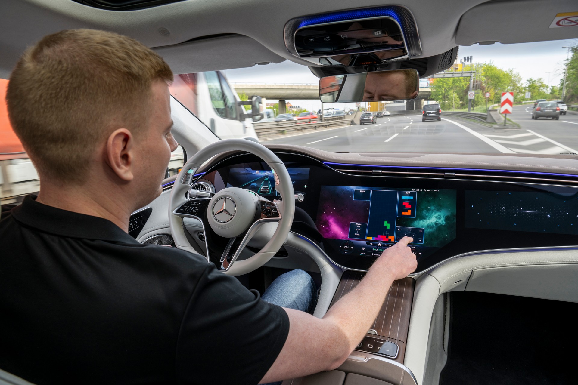 Mercedes EQS And S-Class Gain Level 3 Self-Driving Tech For A Little Over $5,000 In Germany