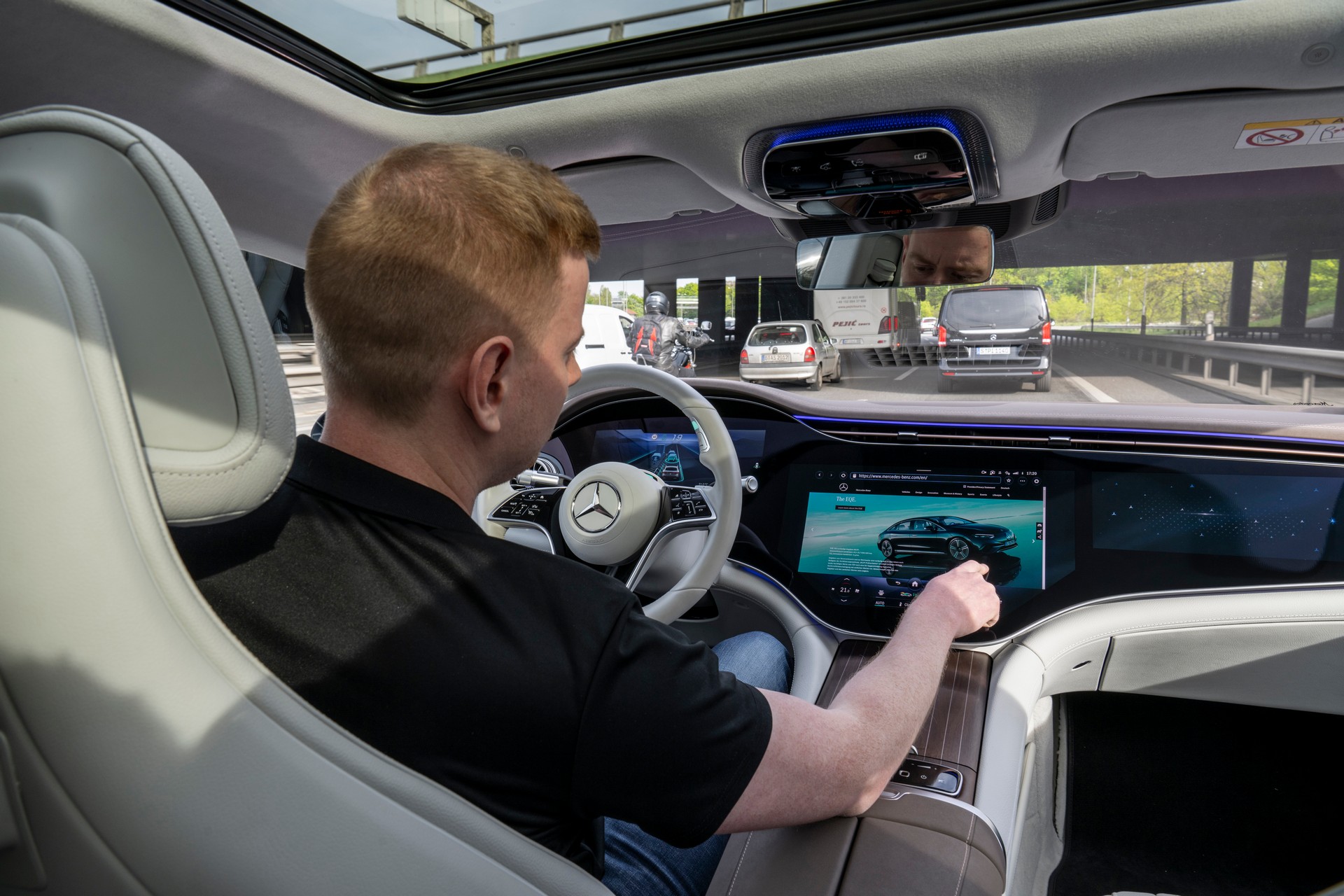 Mercedes EQS And S-Class Gain Level 3 Self-Driving Tech For A Little Over $5,000 In Germany