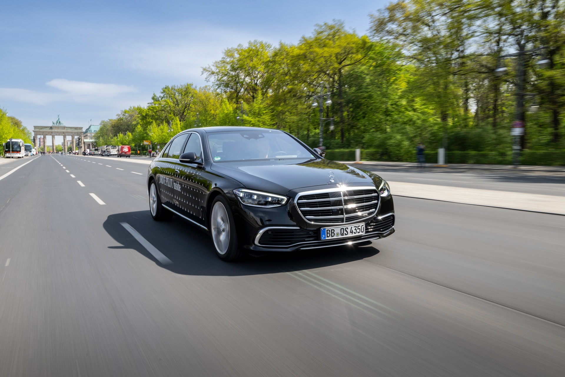 Mercedes EQS And S-Class Gain Level 3 Self-Driving Tech For A Little Over $5,000 In Germany
