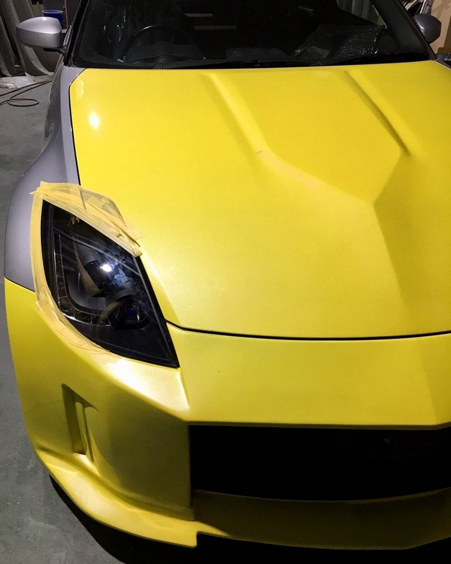 Nissan 350Z Tries Valiantly To Impersonate The New Z