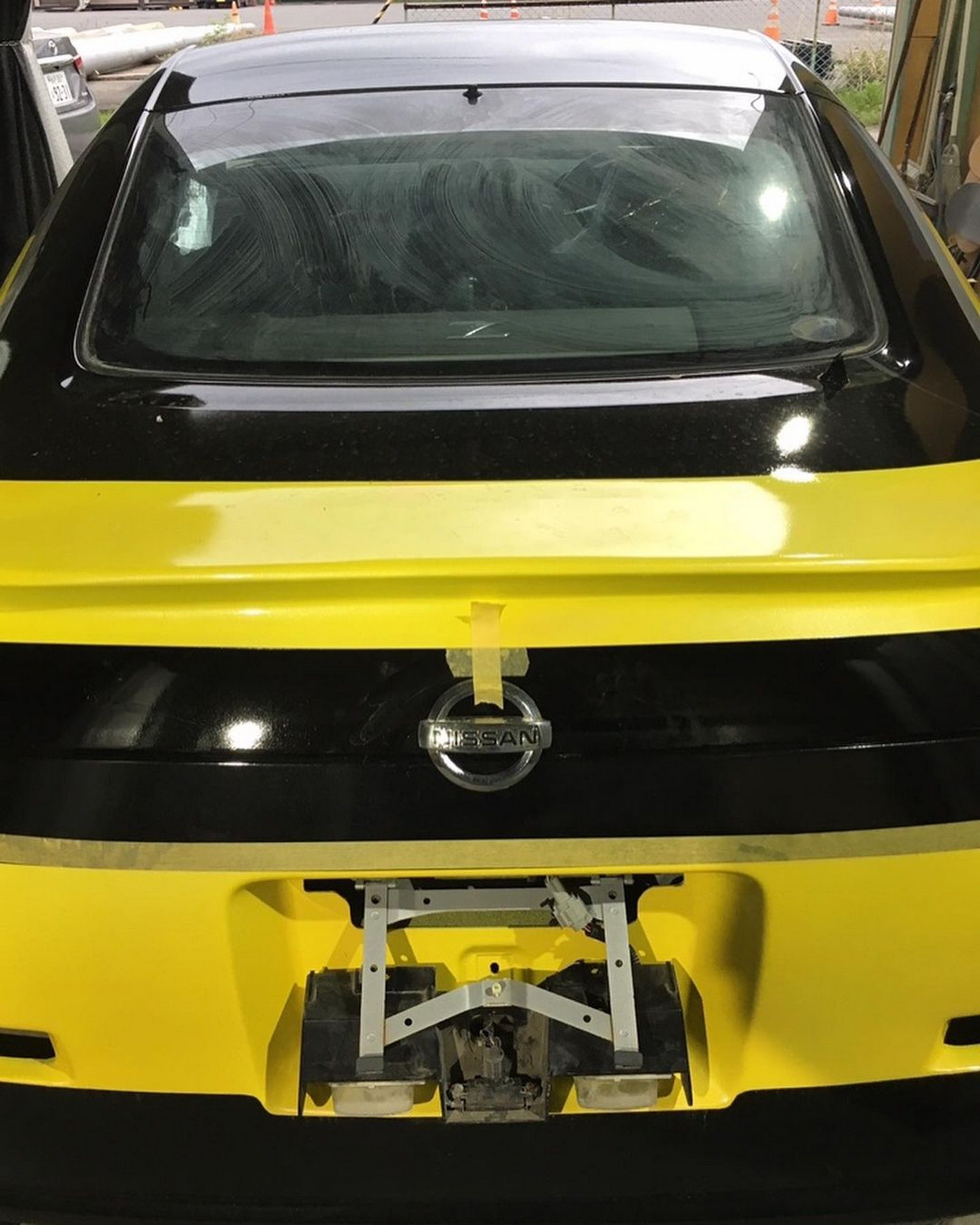 Nissan 350Z Tries Valiantly To Impersonate The New Z