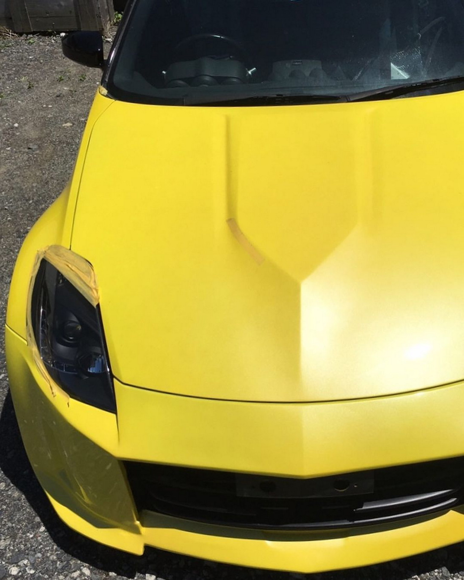 Nissan 350Z Tries Valiantly To Impersonate The New Z