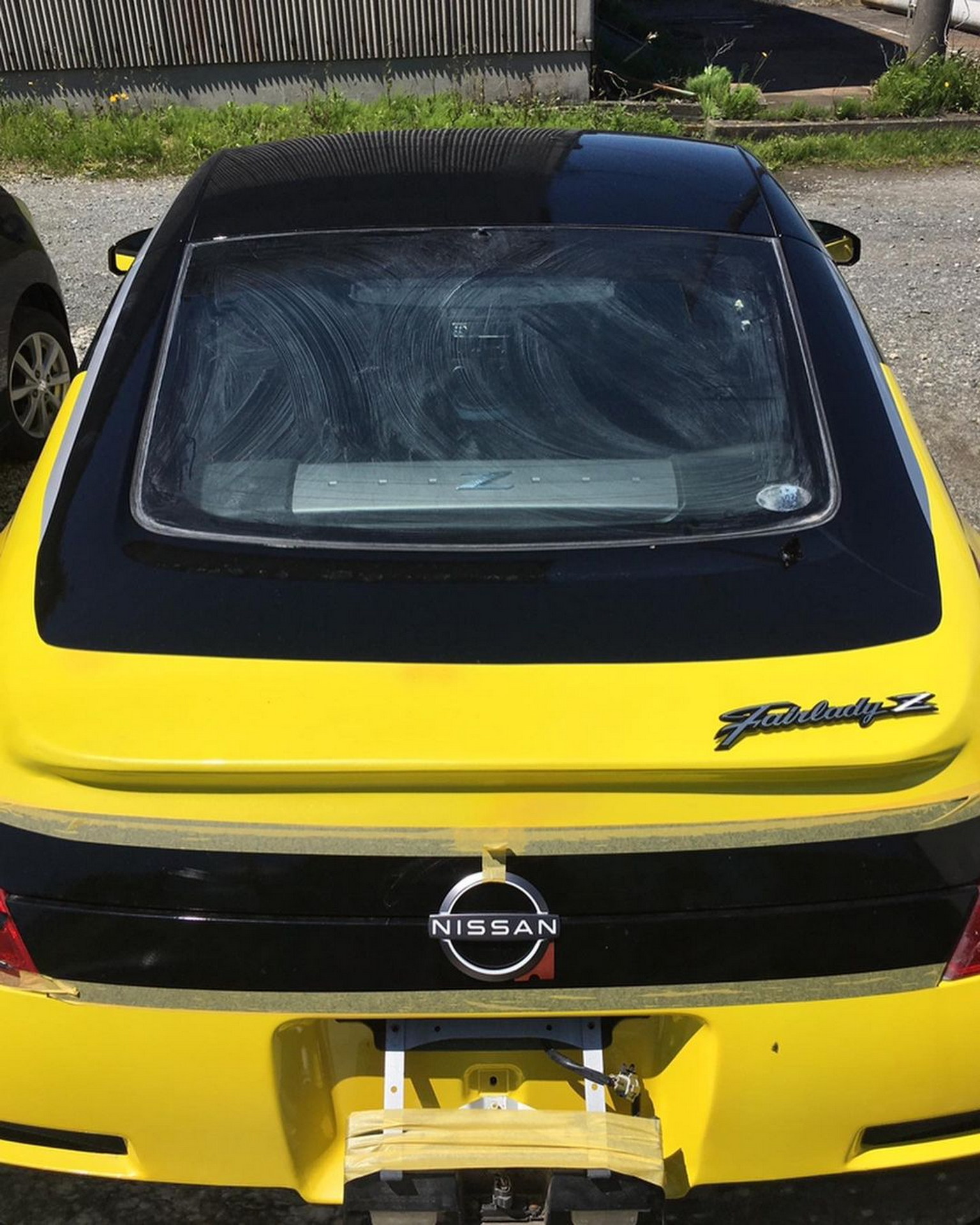 Nissan 350Z Tries Valiantly To Impersonate The New Z