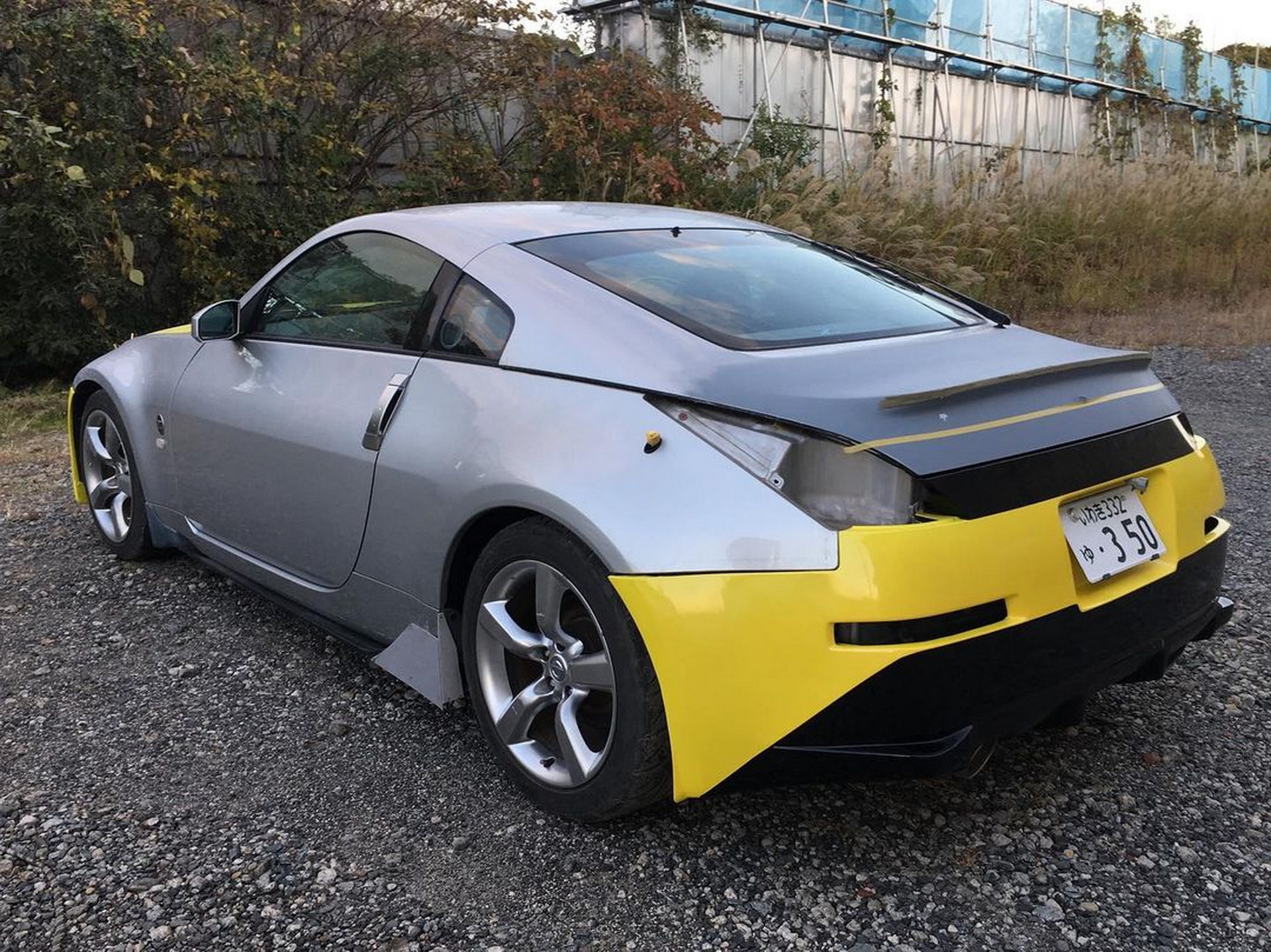 Nissan 350Z Tries Valiantly To Impersonate The New Z