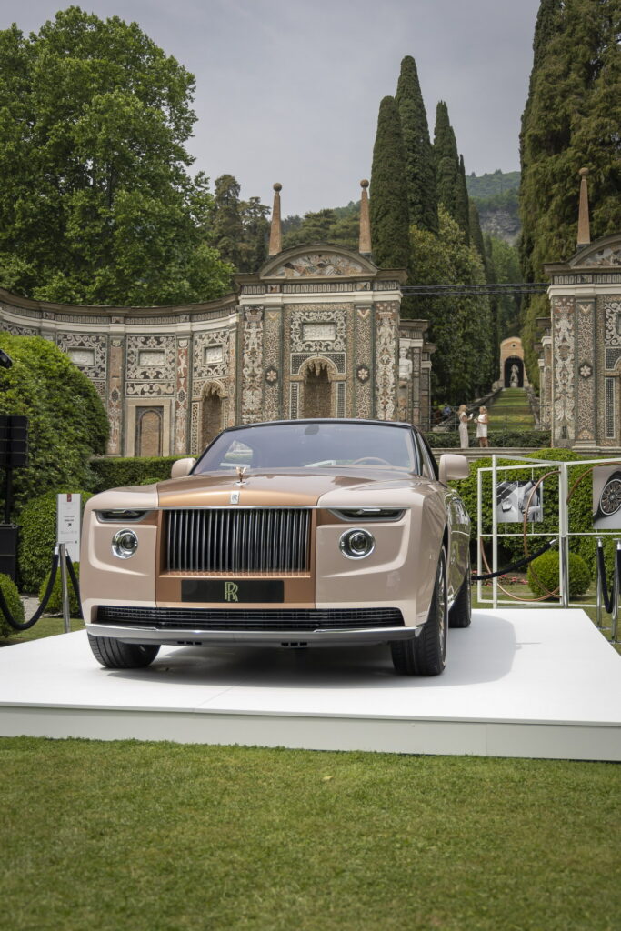 Rolls-Royce Boat Tail struts its uber-opulence at Villa d'Este - CNET