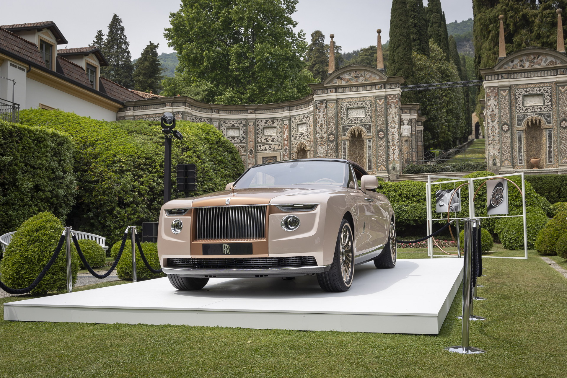 Navigating A $28M Rolls-Royce Boat Tail At Villa D’Este Can Be Pretty Stressful