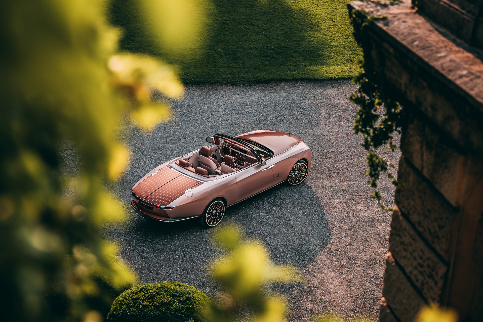 The Second $28 Million Rolls-Royce Boat Tail Is Inspired By The Mother Of Pearl