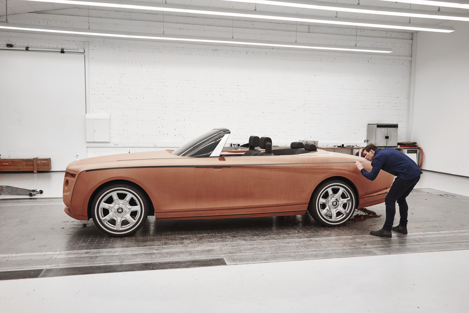 The Second $28 Million Rolls-Royce Boat Tail Is Inspired By The Mother Of Pearl