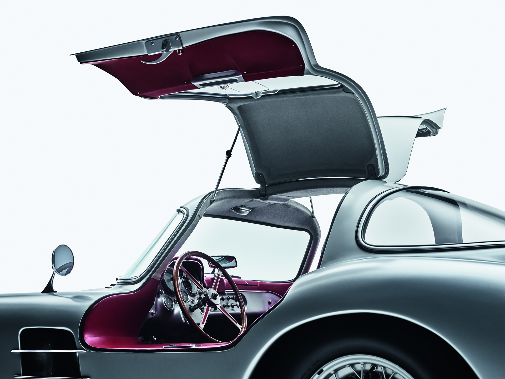 $143 Million Mercedes 300 SLR ‘Uhlenhaut Coupe’ Becomes Most Valuable Car Ever Shattering Ferrari Record