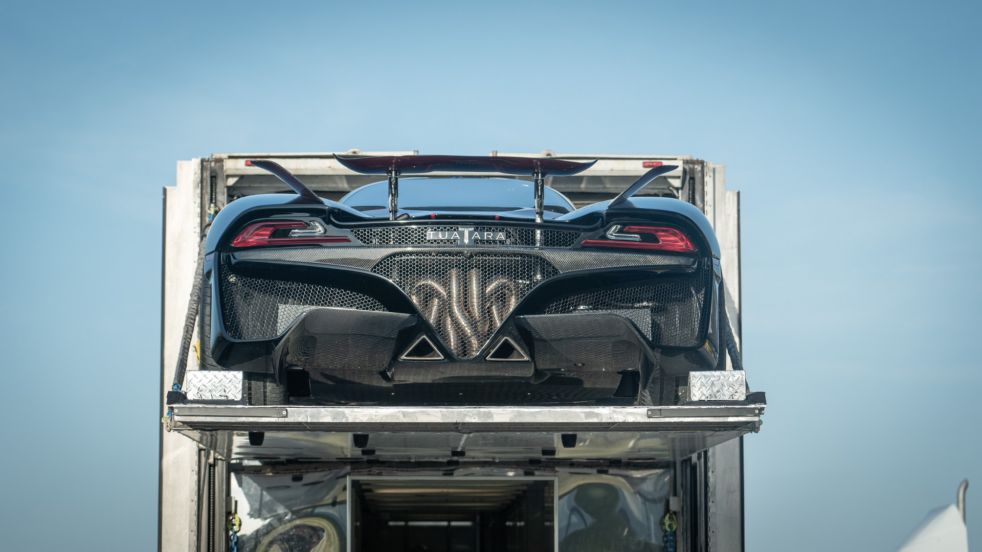 SSC Tuatara Hits 295 Mph In 2.3 Miles, Breaks Its Own Record