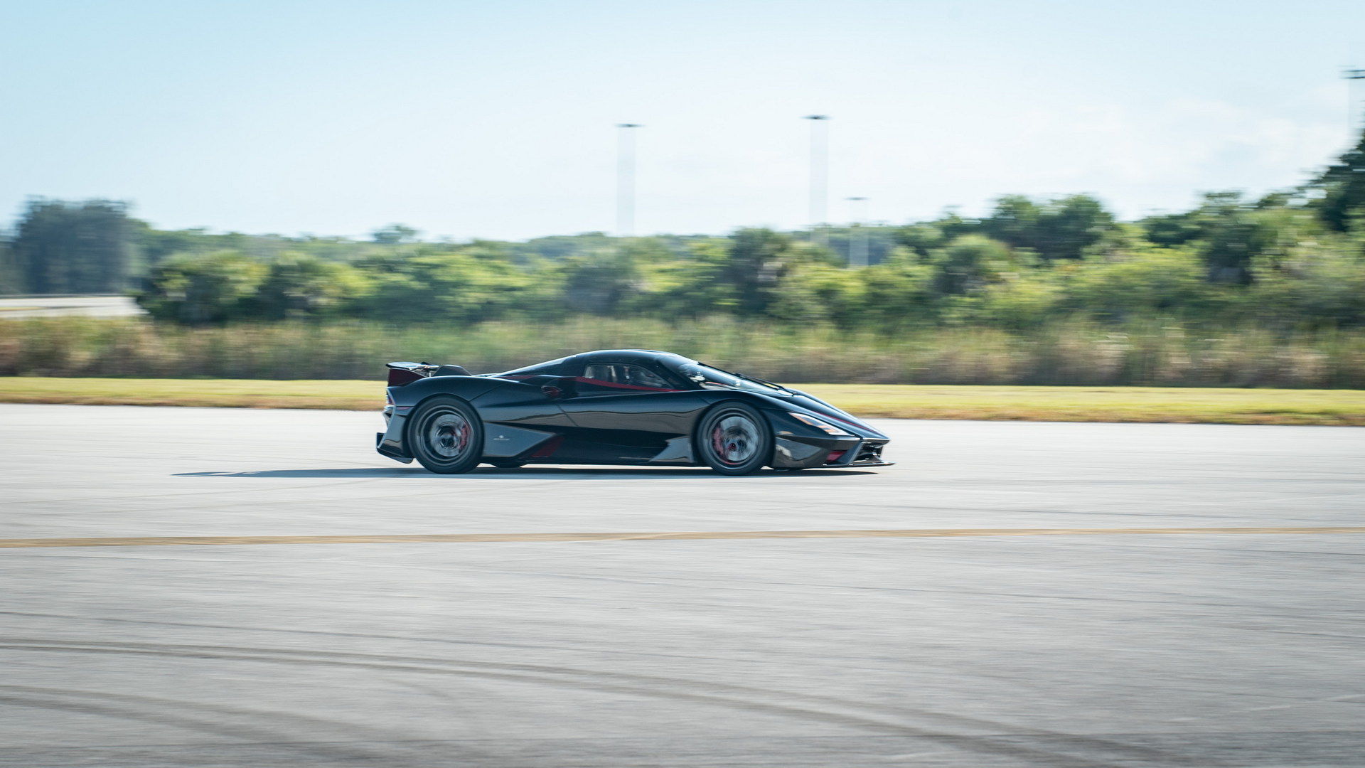 SSC Tuatara Hits 295 Mph In 2.3 Miles, Breaks Its Own Record
