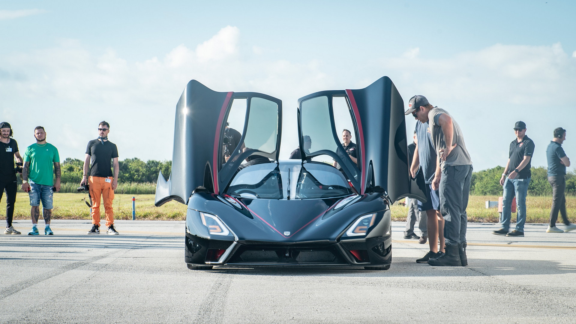 SSC Tuatara Hits 295 Mph In 2.3 Miles, Breaks Its Own Record