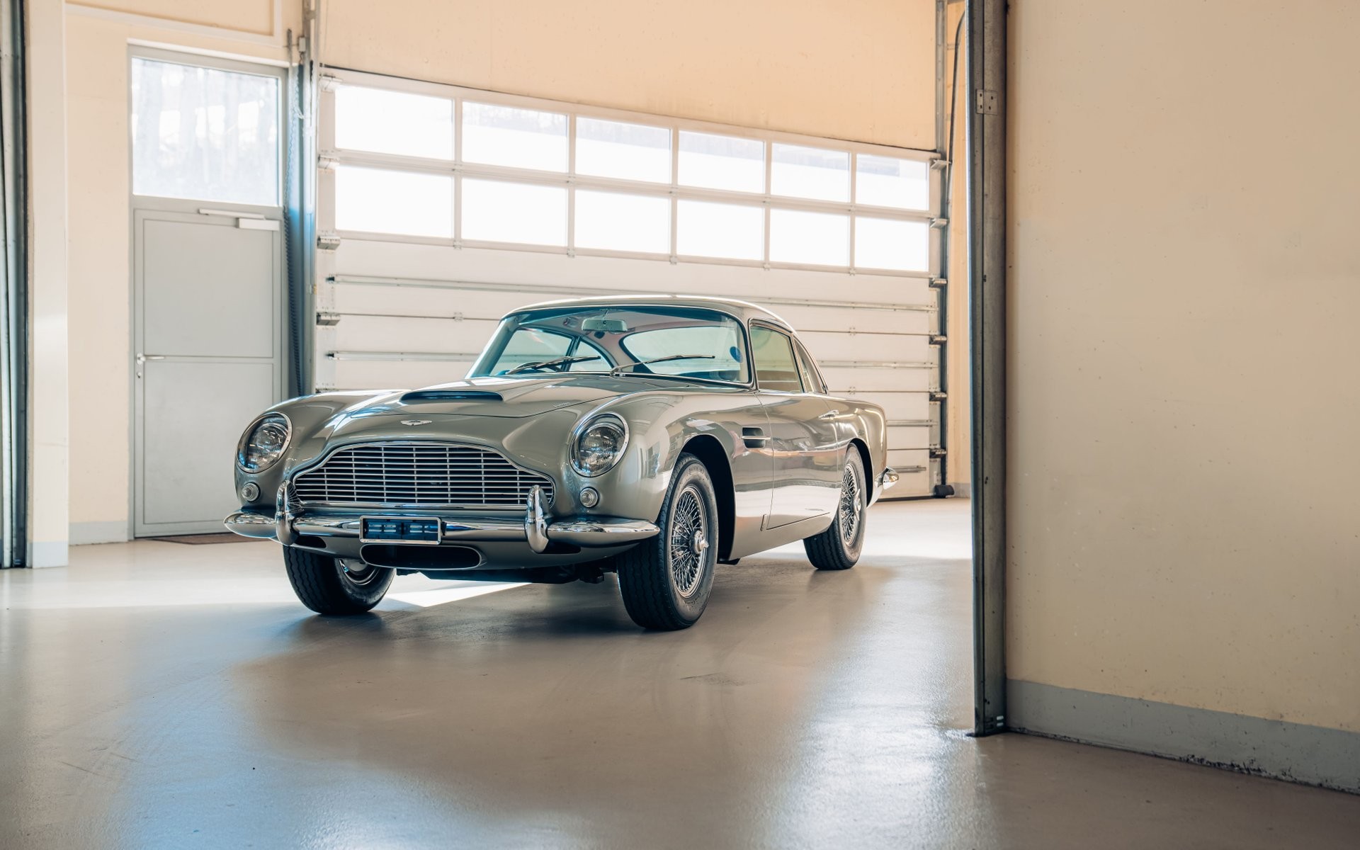 Sean Connery’s Personal 1964 Aston Martin DB5 Is Going Up For Auction