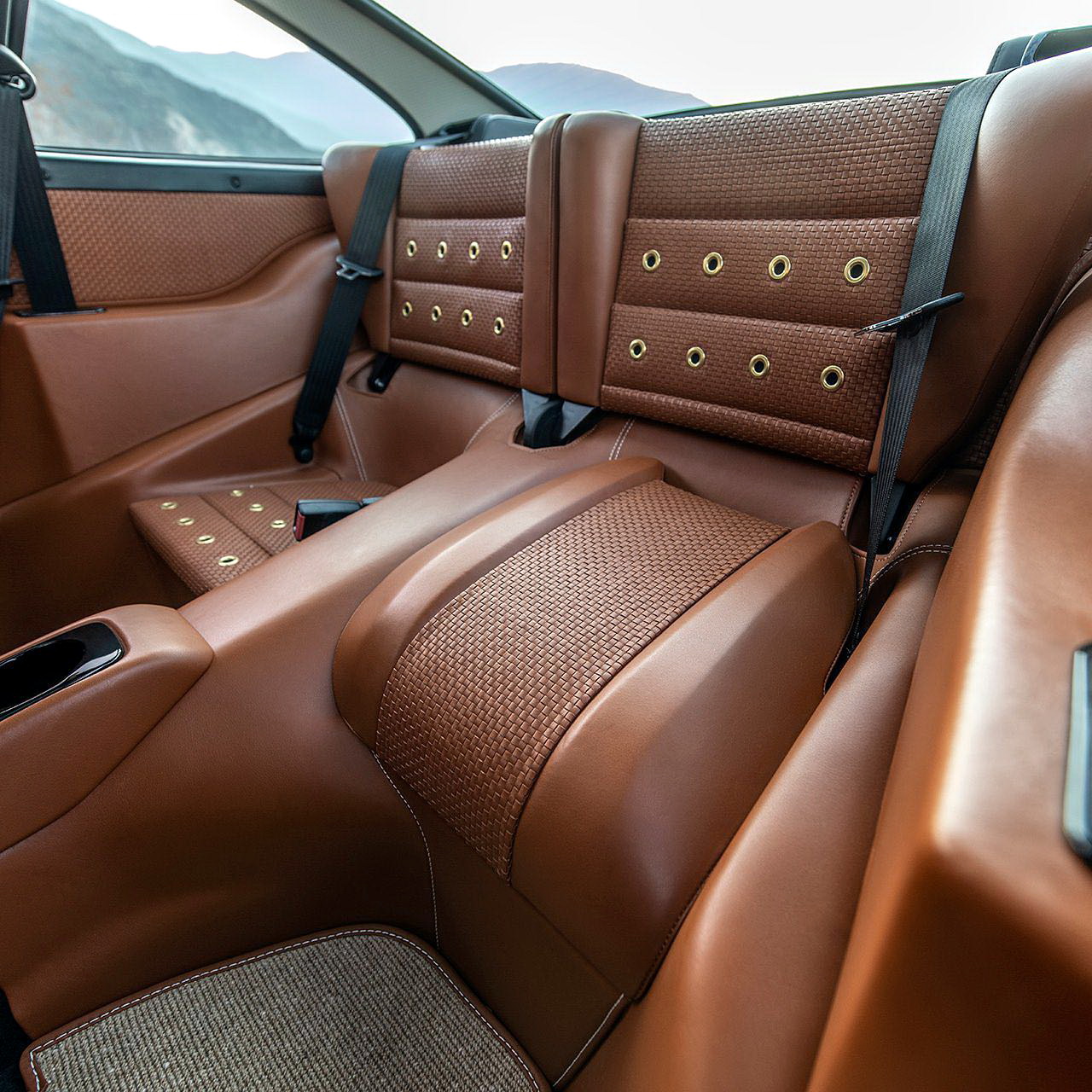 Singer’s New 911 Big Sur In Horizon Blue And Singer Racing Orange Is Just Retrotastic