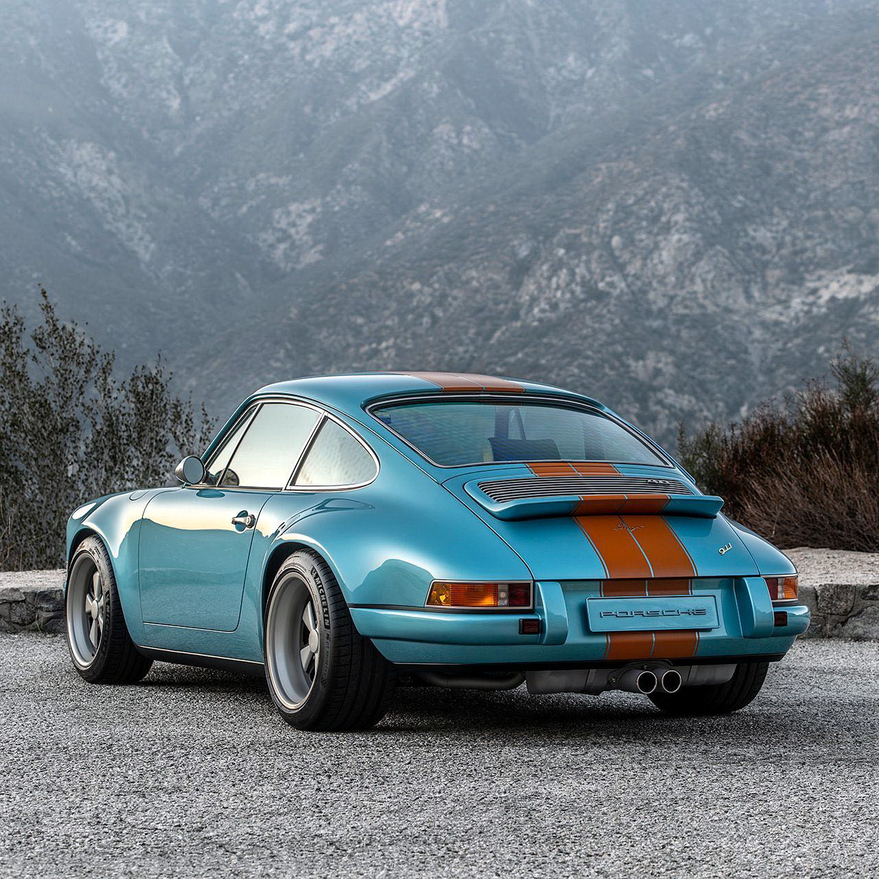 Singer’s New 911 Big Sur In Horizon Blue And Singer Racing Orange Is Just Retrotastic