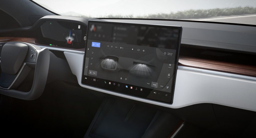  Tesla Is Shipping Vehicles With A Swiveling Screen According To New Video