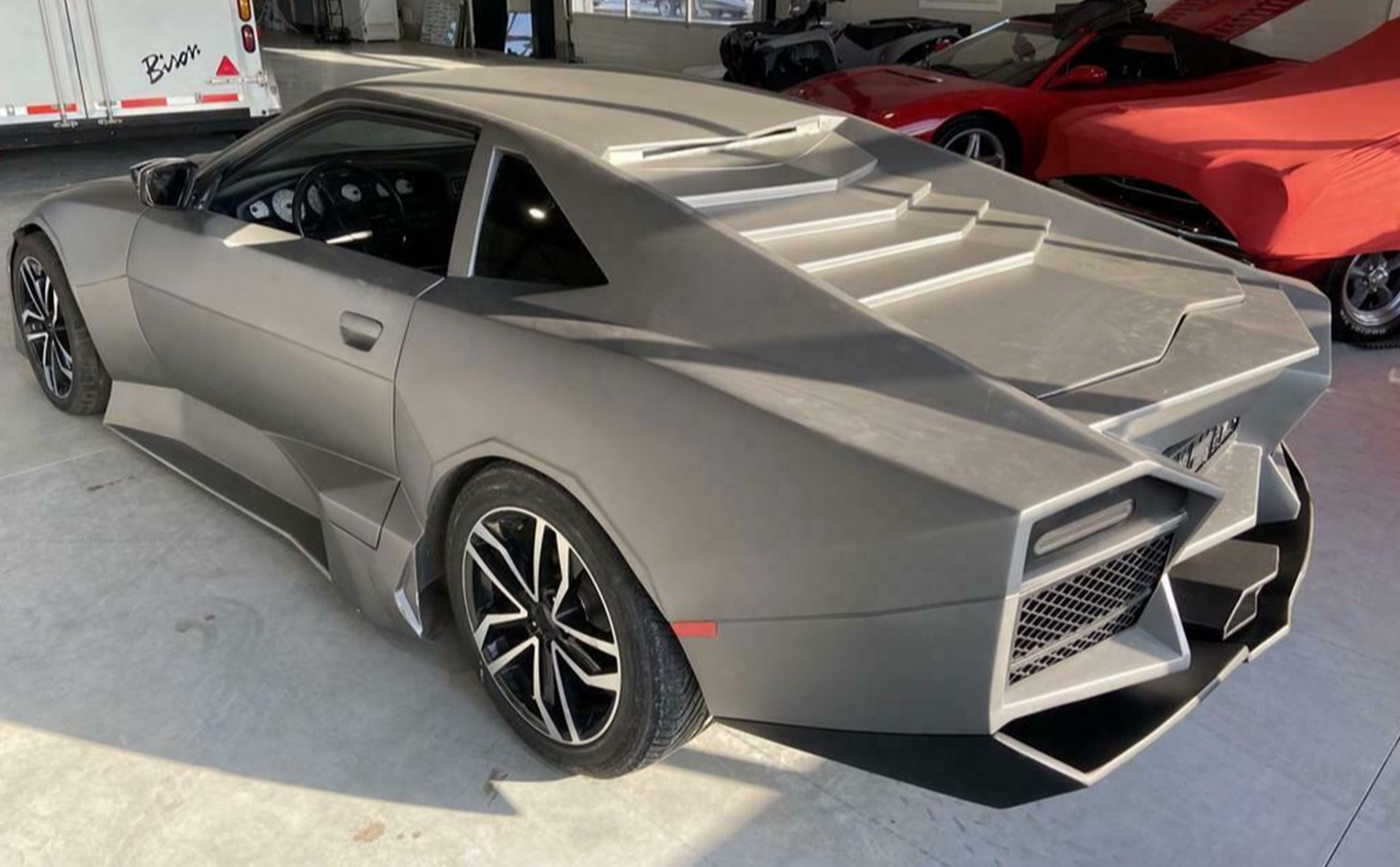 This 1990 Toyota Supra Wants To Identify As A Lamborghini Reventon