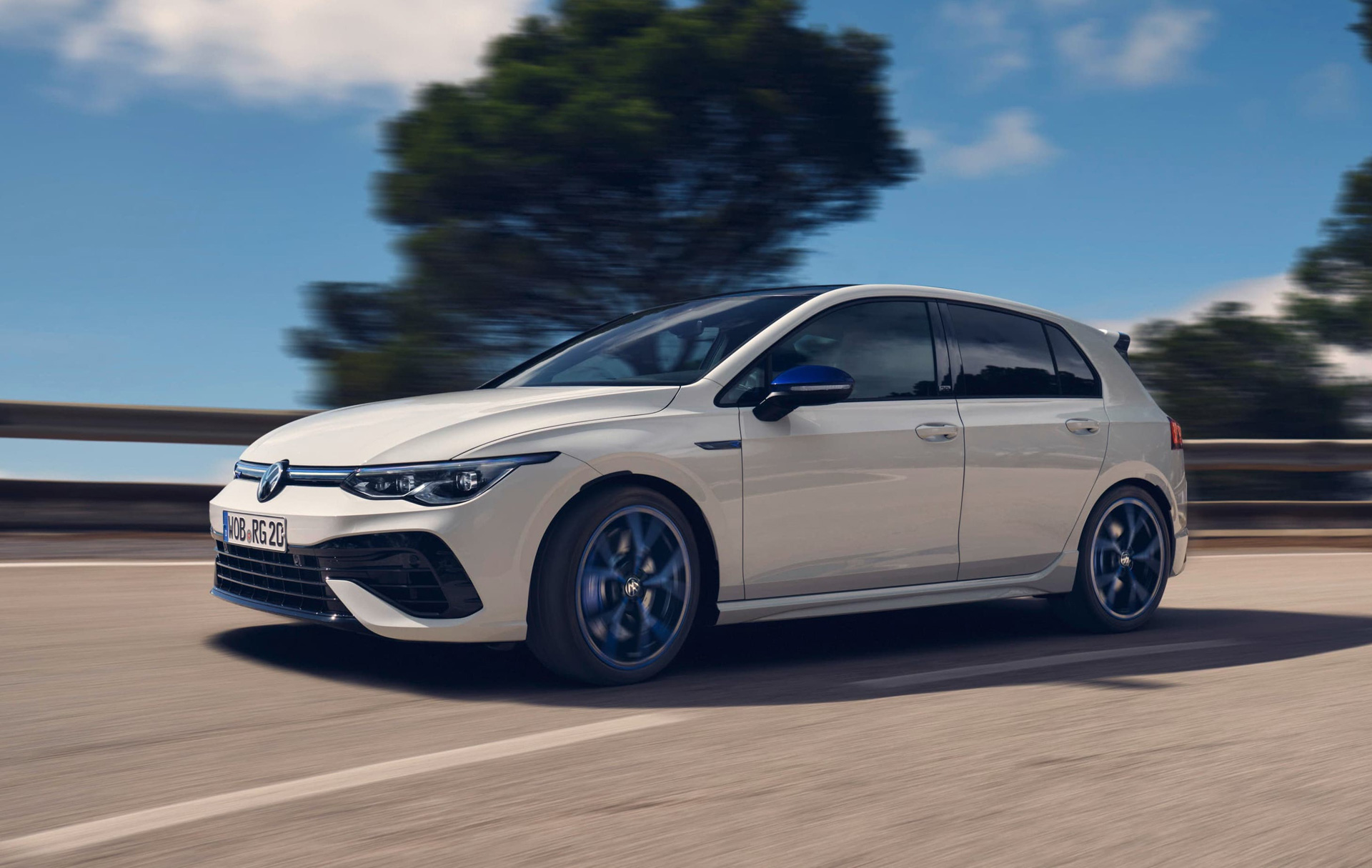 329-HP Volkswagen Golf R 20 Years Edition Is Most Powerful Golf Yet