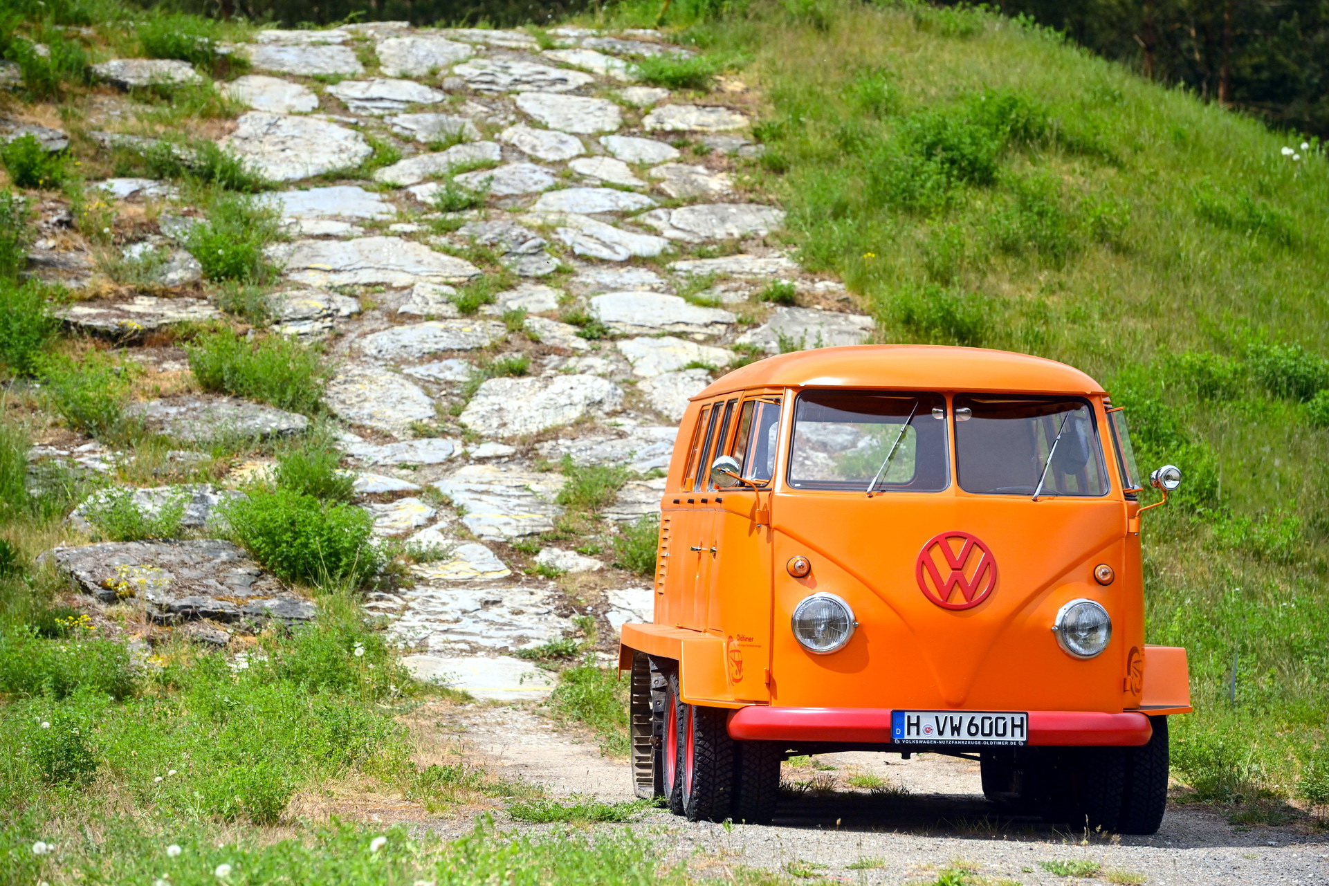 VW Restores The “Half-Track Fox”, A Four-Axle T1 Microbus With Tank Tracks