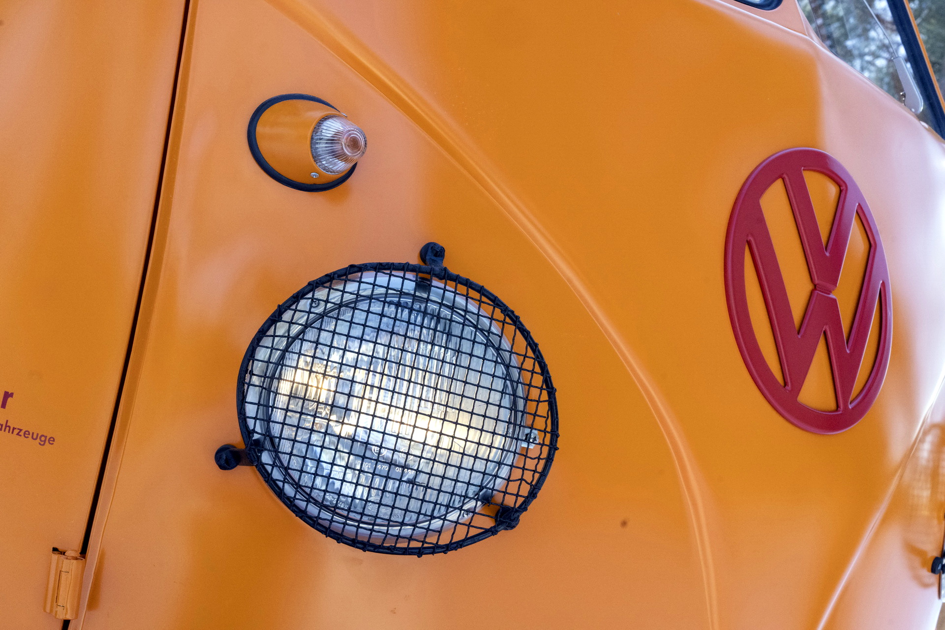 VW Restores The “Half-Track Fox”, A Four-Axle T1 Microbus With Tank Tracks