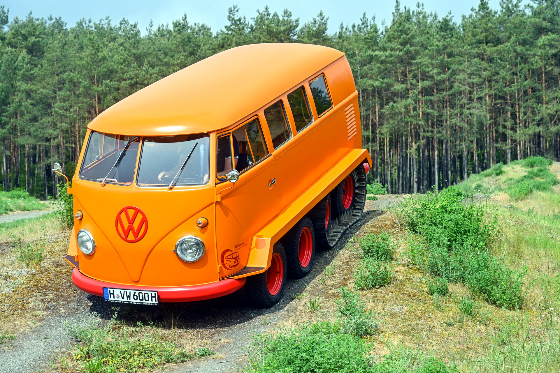 VW Restores The “Half-Track Fox”, A Four-Axle T1 Microbus With Tank Tracks
