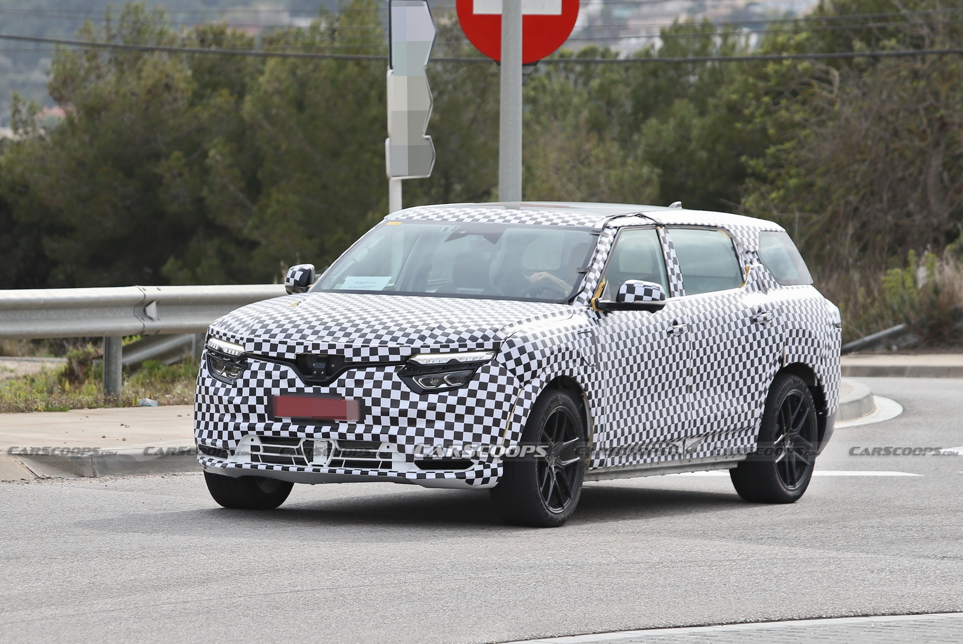 VinFast Is Testing A Rather Odd-Looking VF 9 In Europe