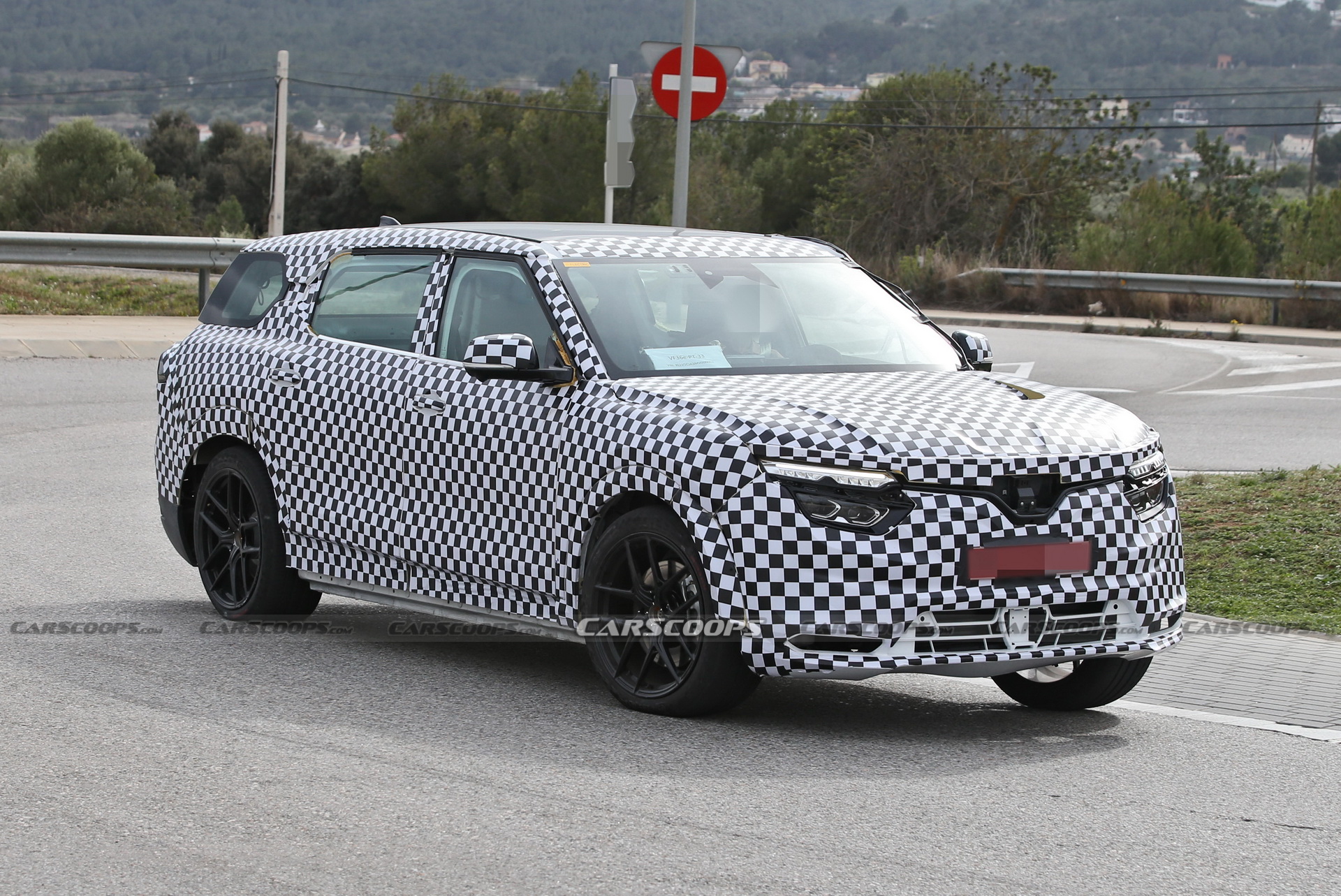 VinFast Is Testing A Rather Odd-Looking VF 9 In Europe