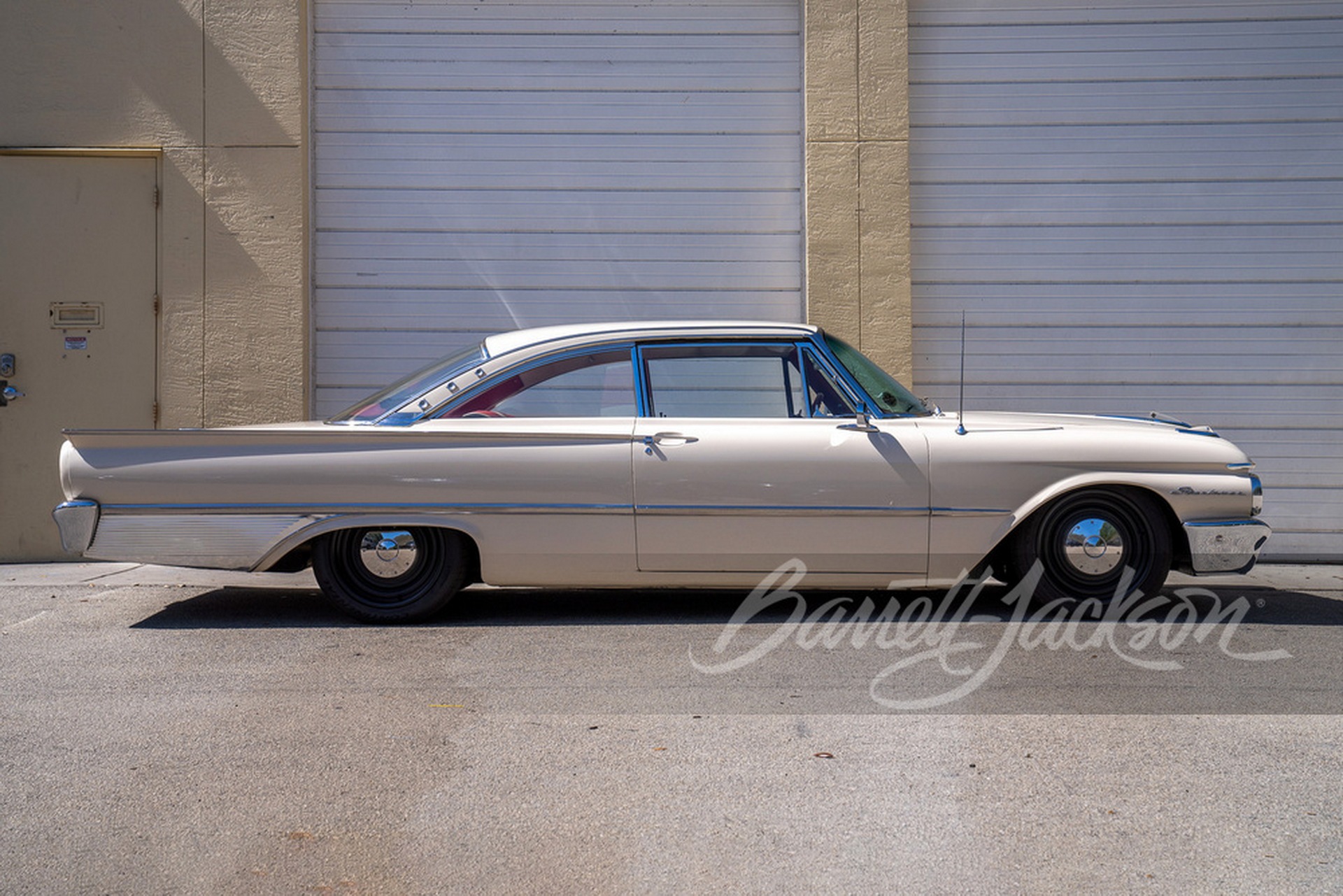 We’ll Keep This Restomod 1961 Ford Starliner’s Speedy Secret If You Will