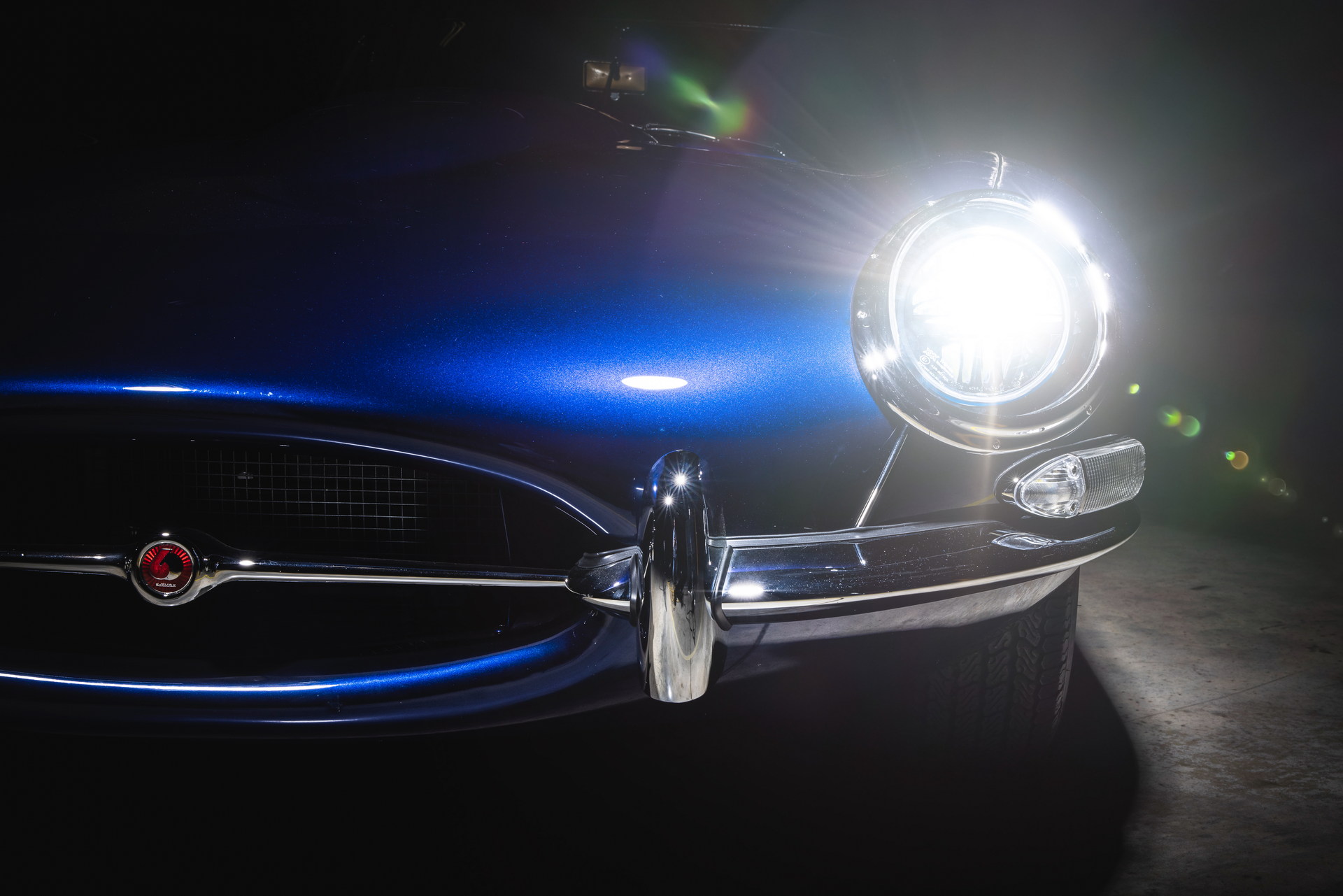 Check Out This 1965 E-Type Roadster With Bespoke Paint And Other Goodies From Jaguar Classic