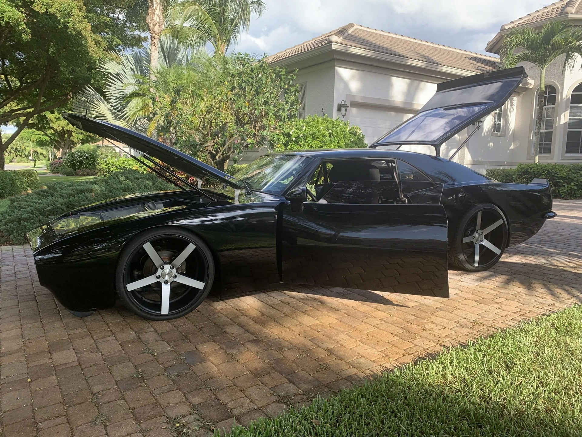 Mid-Engine Classic ’68 Camaro Might Be The Wildest Super-Muscle-Car You’ve Ever Seen