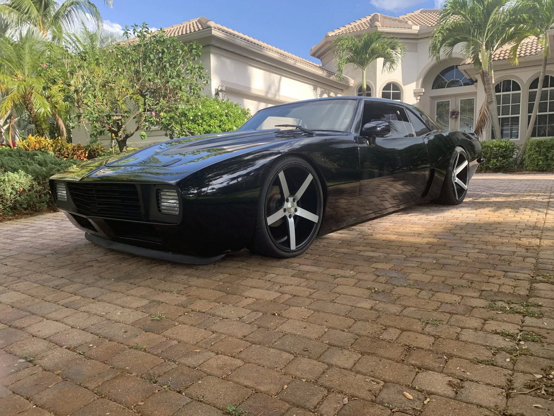 Mid-Engine Classic ’68 Camaro Might Be The Wildest Super-Muscle-Car You’ve Ever Seen