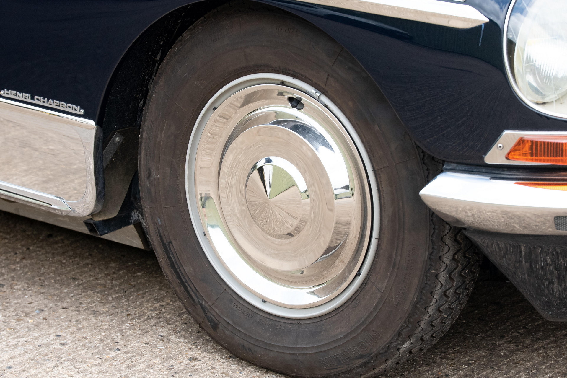 1969 Citroën DS 21 ‘Majesty’ Saloon Is An Incredibly Rare, Incredibly Luxurious Sedan