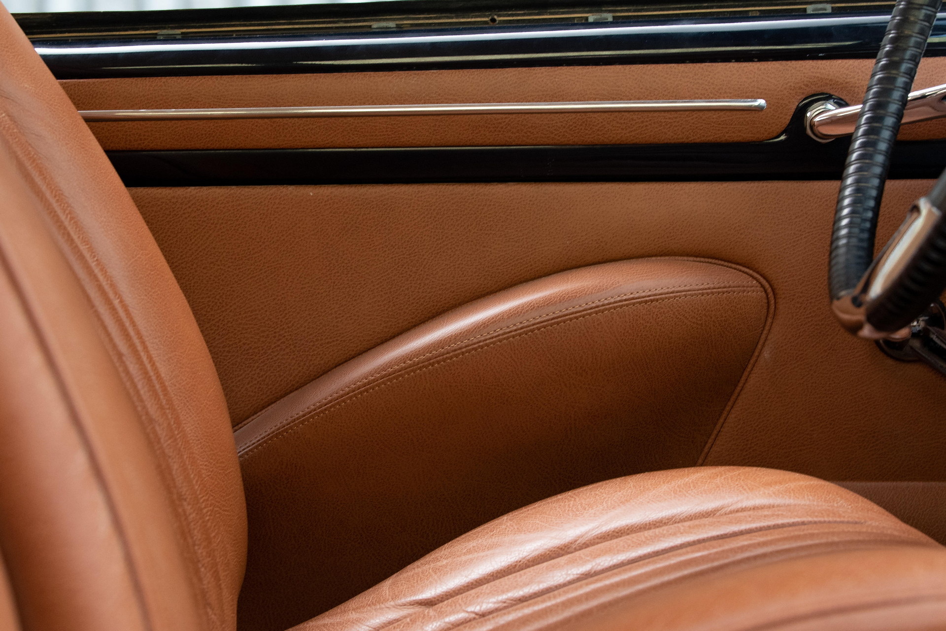 1969 Citroën DS 21 ‘Majesty’ Saloon Is An Incredibly Rare, Incredibly Luxurious Sedan