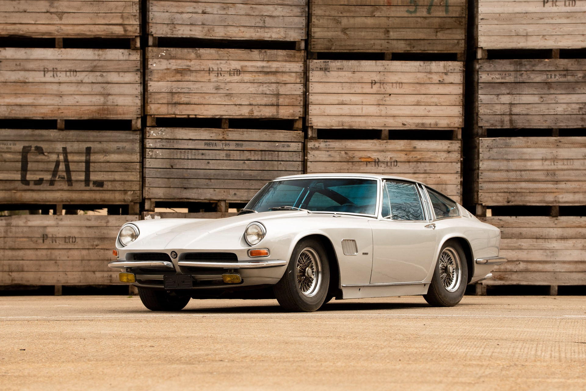 The AC 428 Was A Shelby Cobra In A Fancy Italian Suit