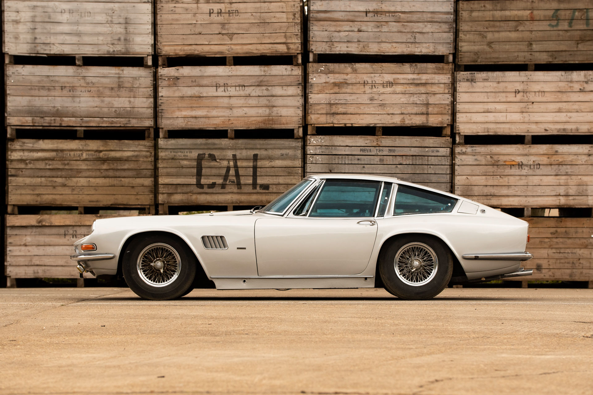 The AC 428 Was A Shelby Cobra In A Fancy Italian Suit