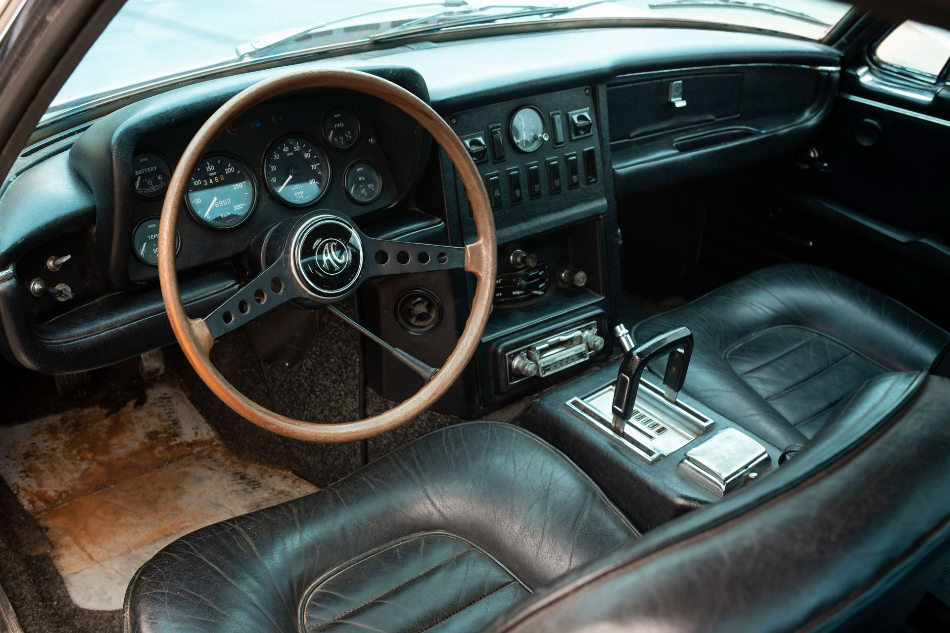 The AC 428 Was A Shelby Cobra In A Fancy Italian Suit