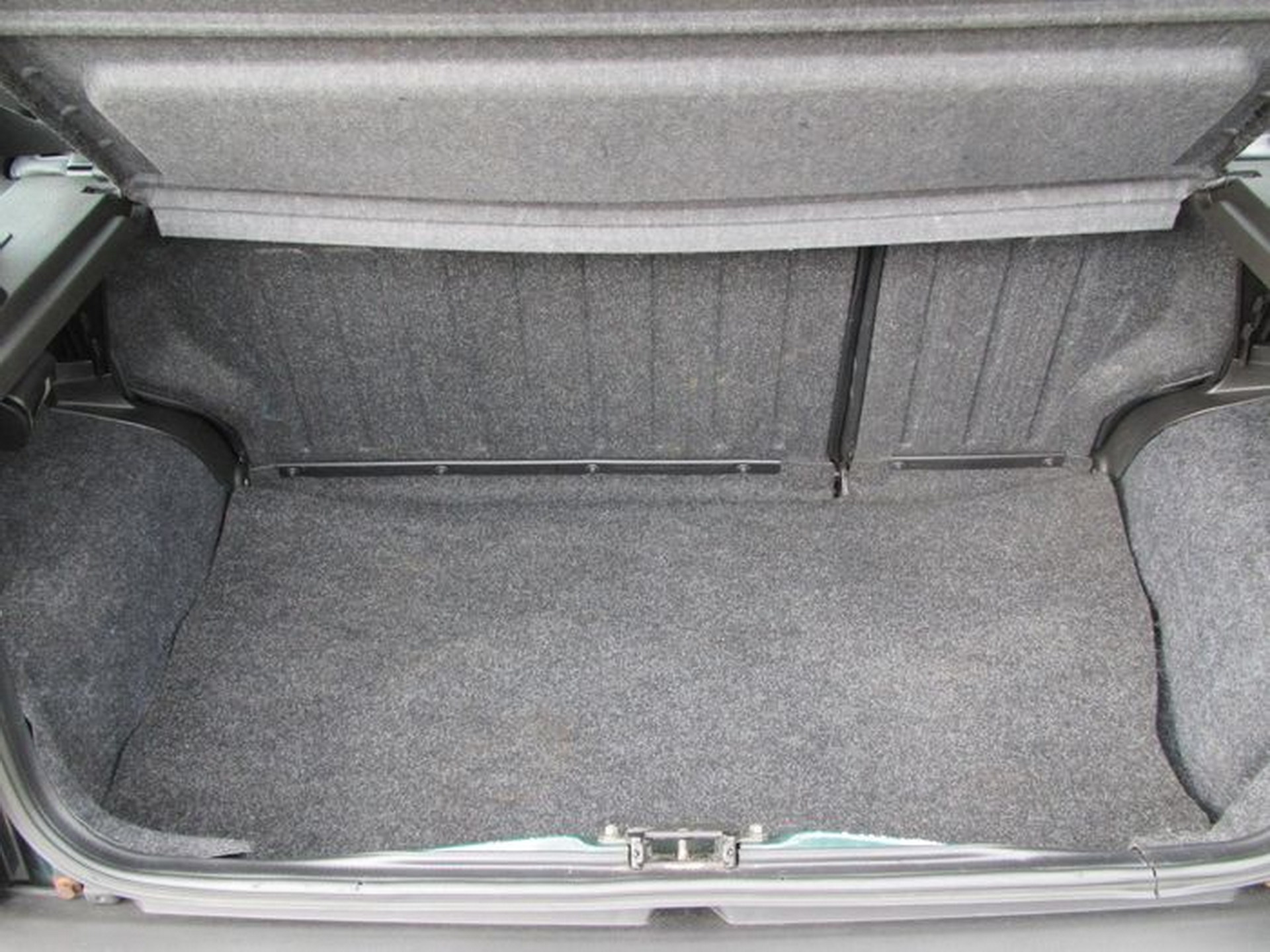 A Fiat Tipo Once Owned By F1 Champion Nigel Mansell Could Be Yours