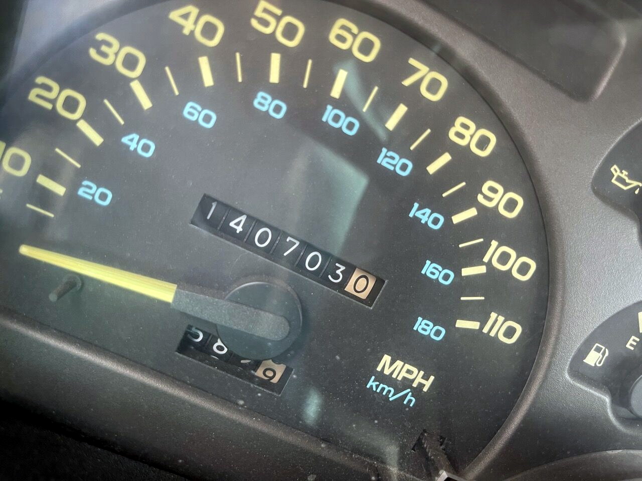 Reversomod 1991 Chevy Camaro RS Tries To Pull A 2010MY Impersonation