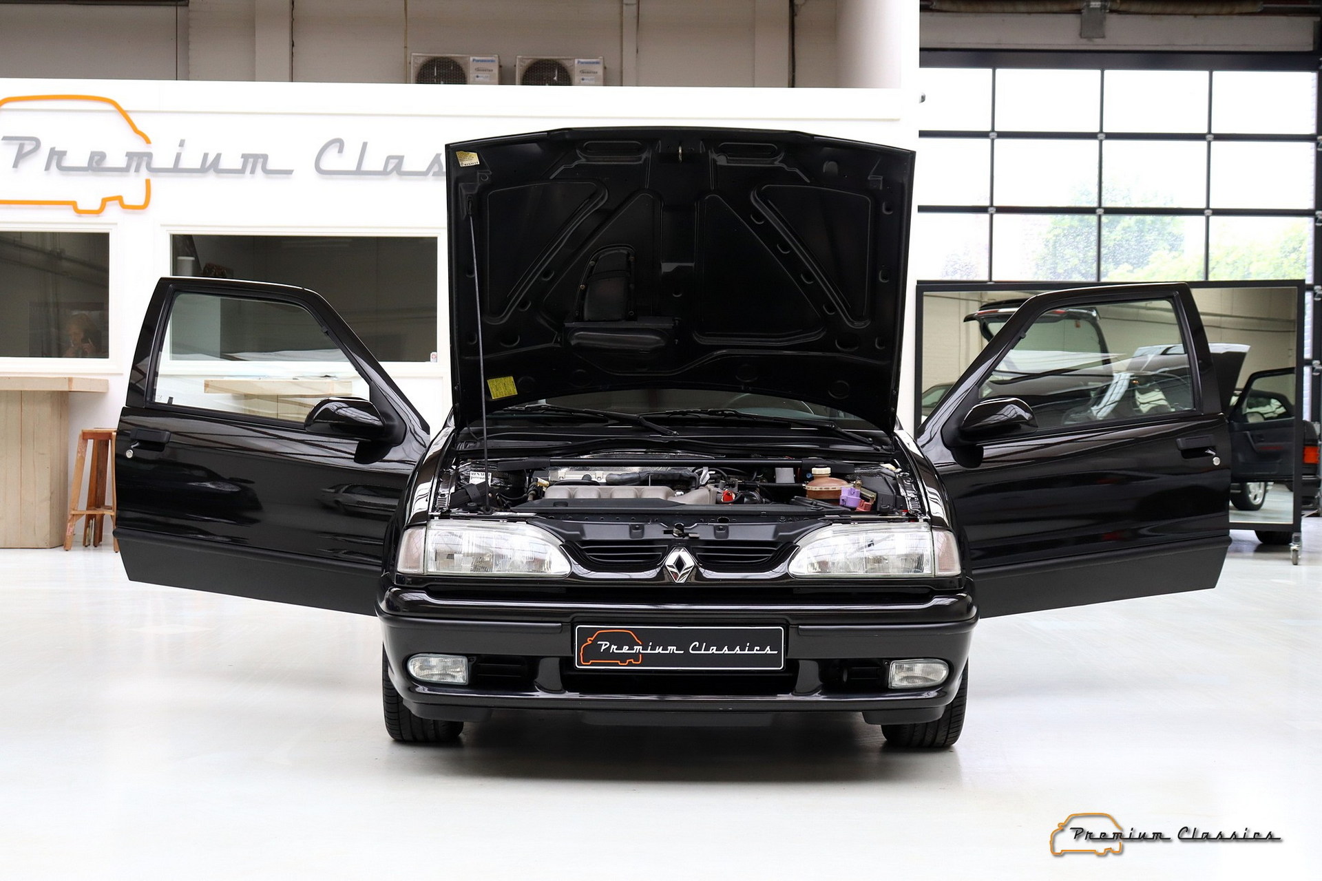 This 1993 Renault R19 16S Is The Grandfather Of The Megane R.S.