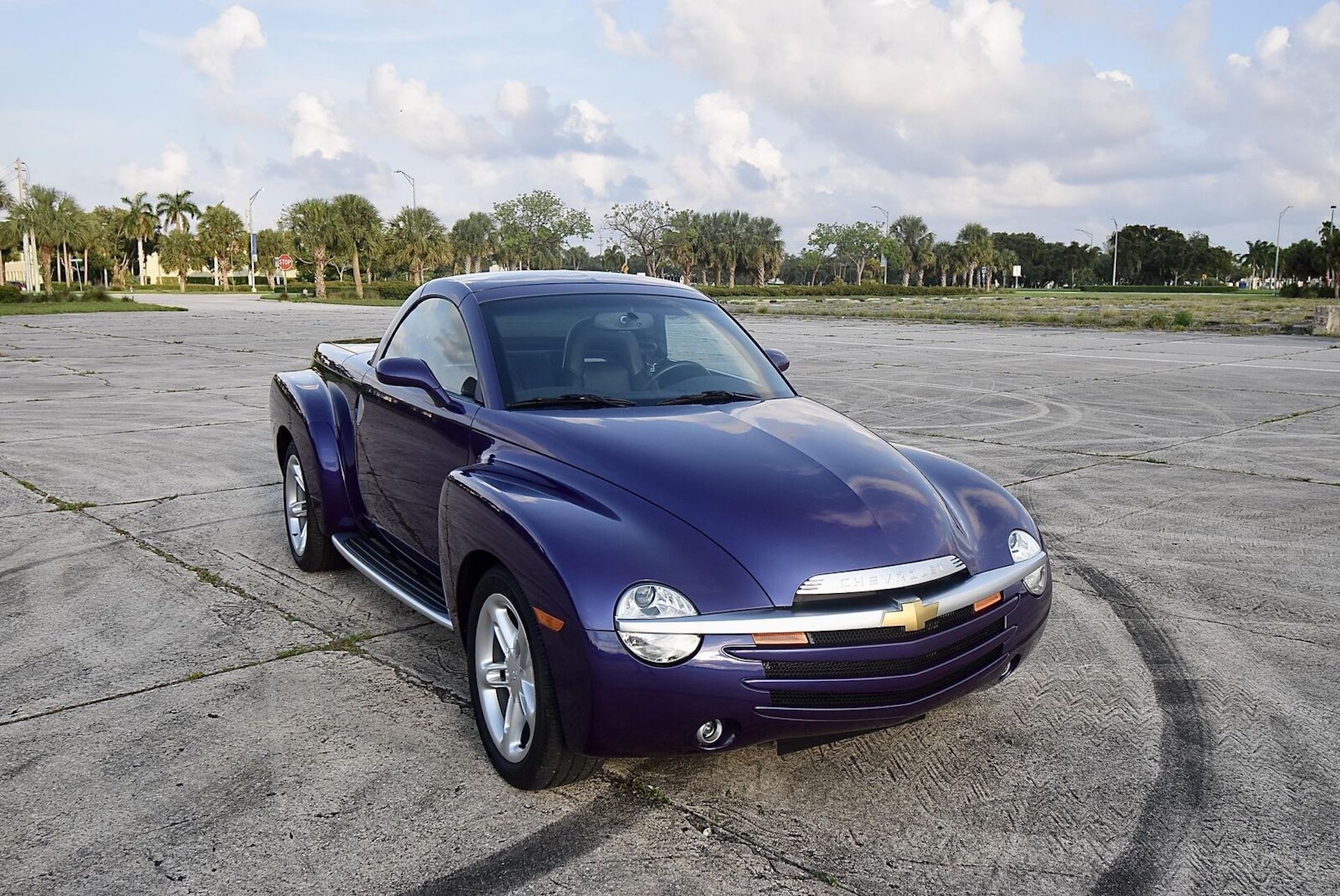 1,100-Mile Chevy SSR Is A Timewarp Example Of GM’s Confused Retro Truck