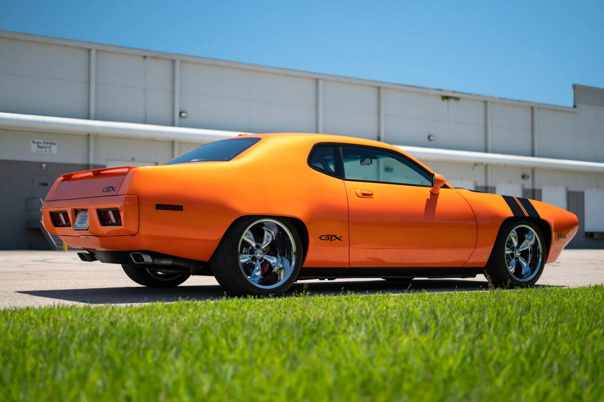 This 2010 Dodge Challenger Was Retromodded Into A 1971 Plymouth GTX