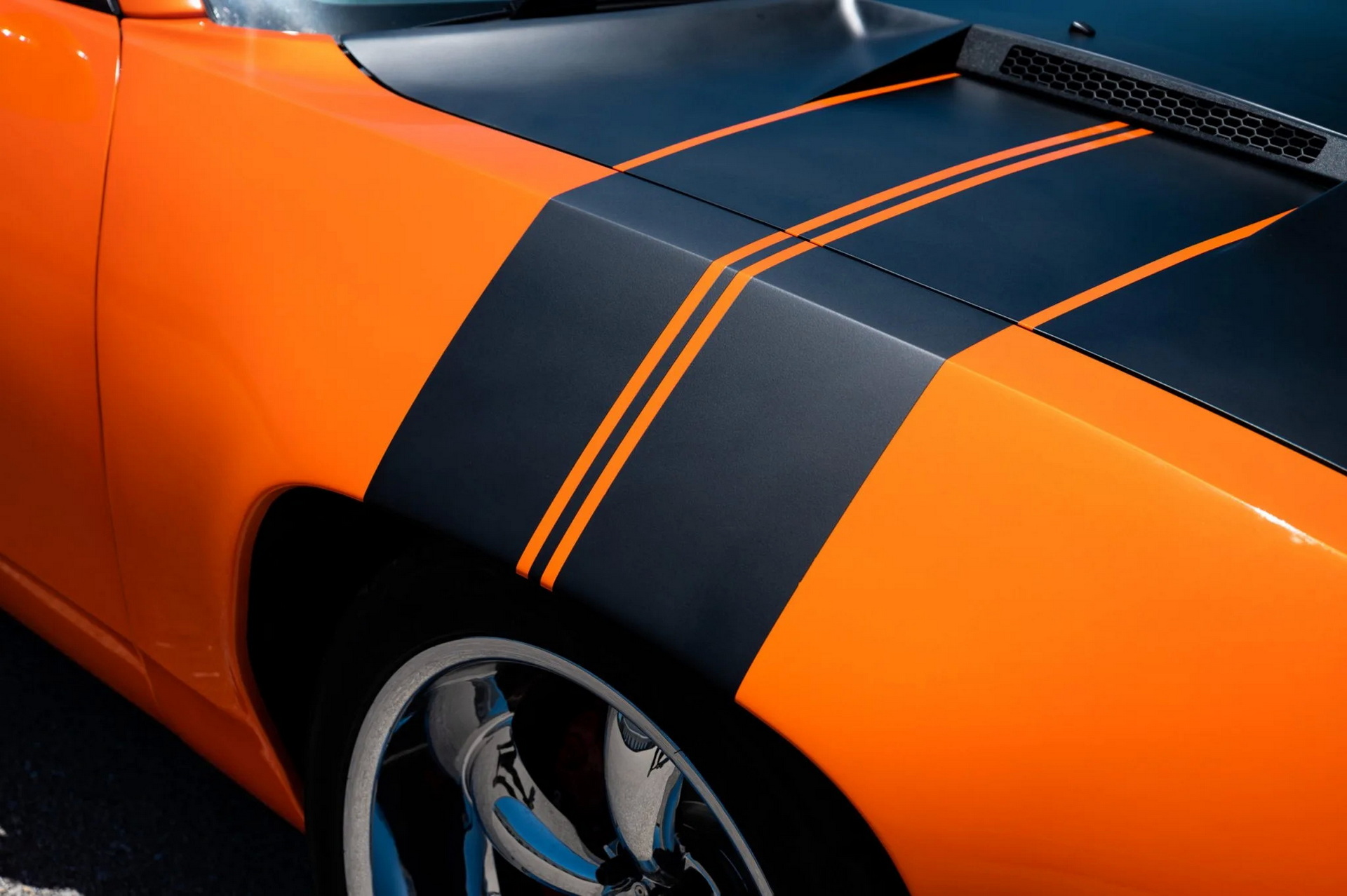 This 2010 Dodge Challenger Was Retromodded Into A 1971 Plymouth GTX