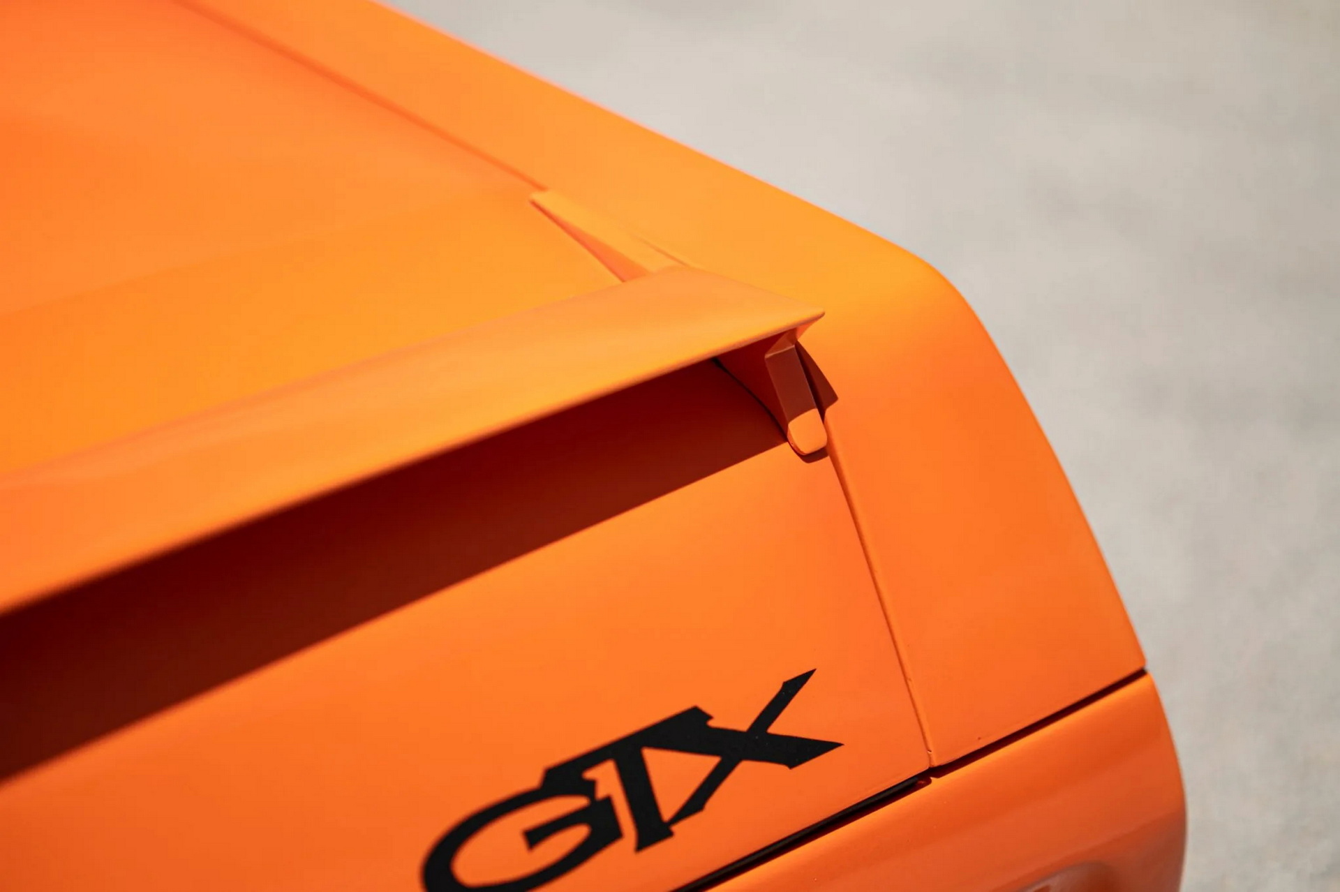 This 2010 Dodge Challenger Was Retromodded Into A 1971 Plymouth GTX